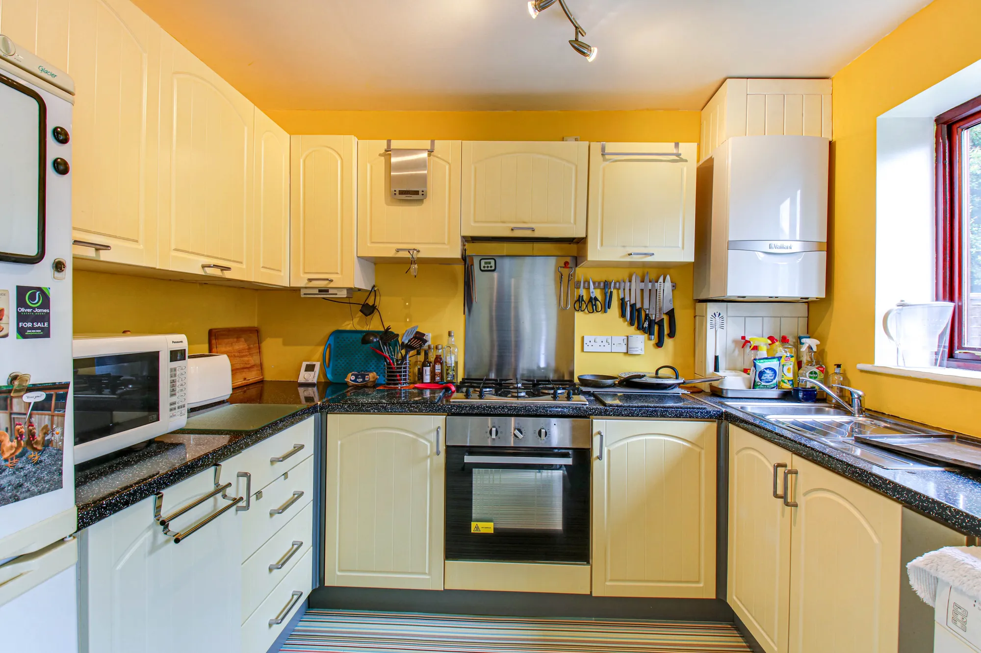 3 bed house for sale in Sienna Close, Manchester  - Property Image 4