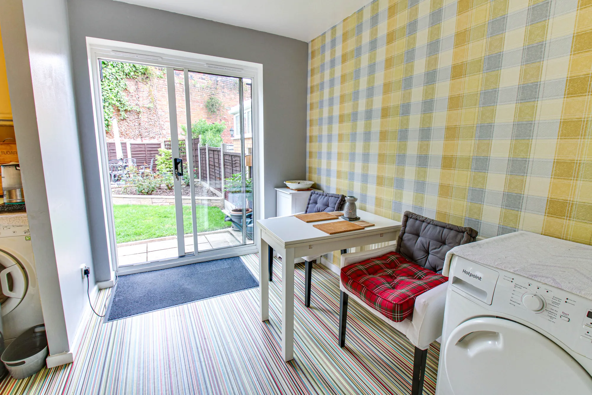 3 bed house for sale in Sienna Close, Manchester  - Property Image 3