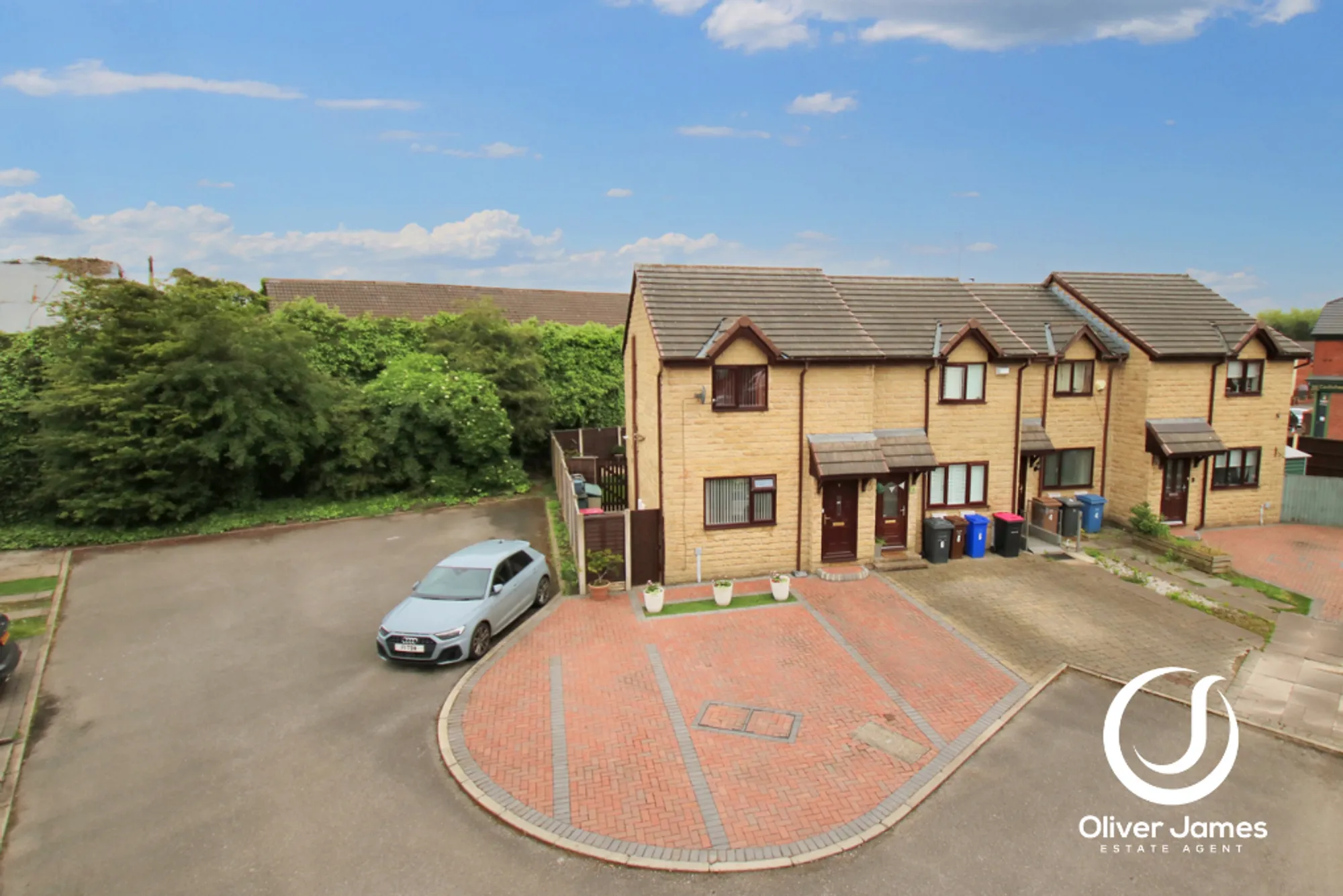 3 bed house for sale in Sienna Close, Manchester  - Property Image 1