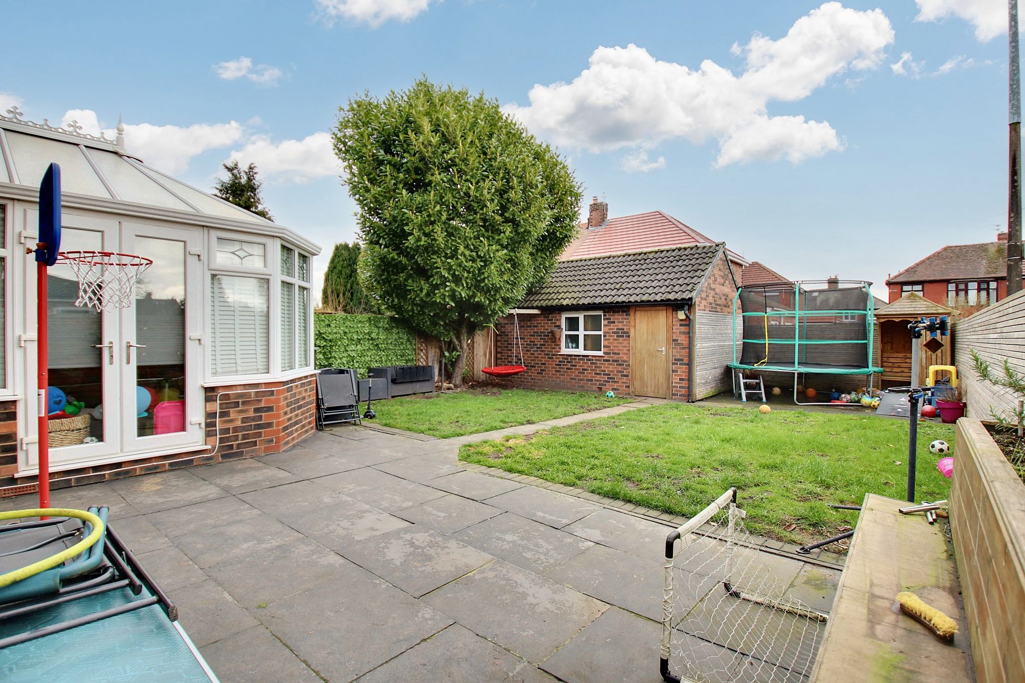 4 bed semi-detached house for sale in Rose Avenue, Irlam, M44 23