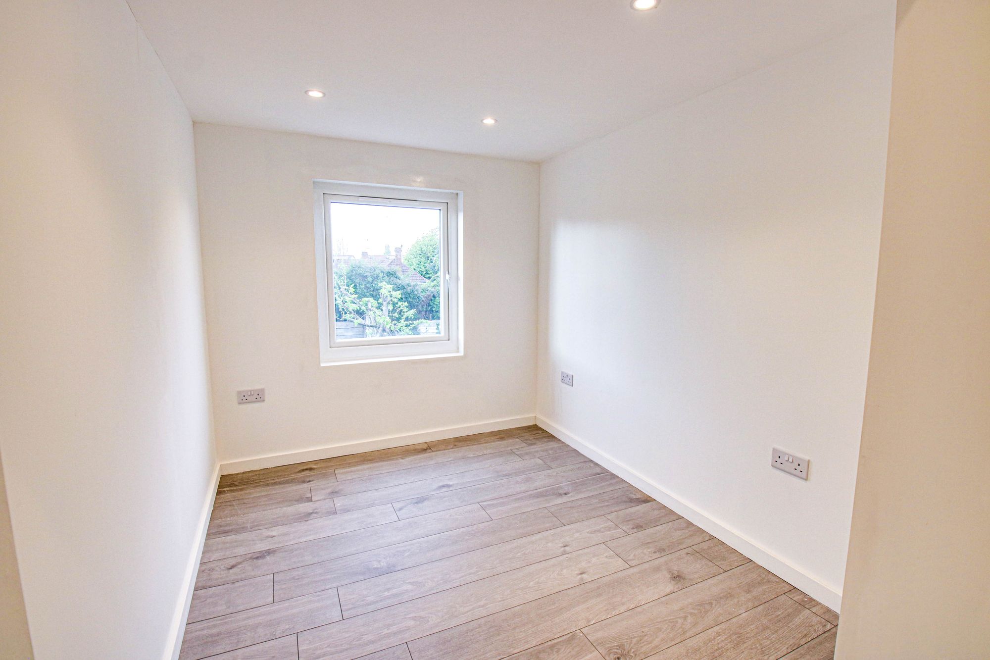 3 bed terraced house for sale in Liverpool Road, Manchester  - Property Image 9