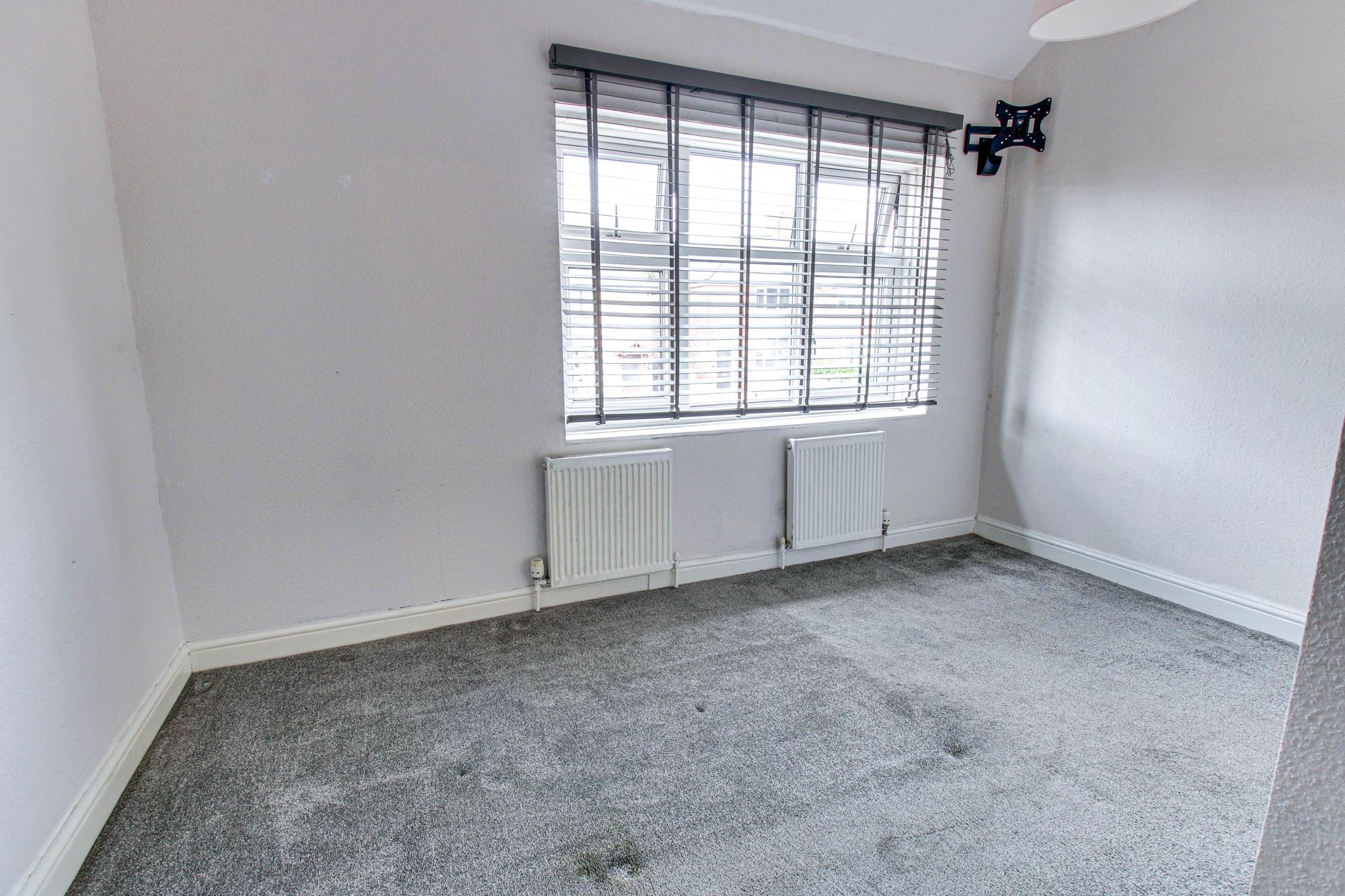 3 bed semi-detached house for sale in Fiddlers Lane, Manchester  - Property Image 12