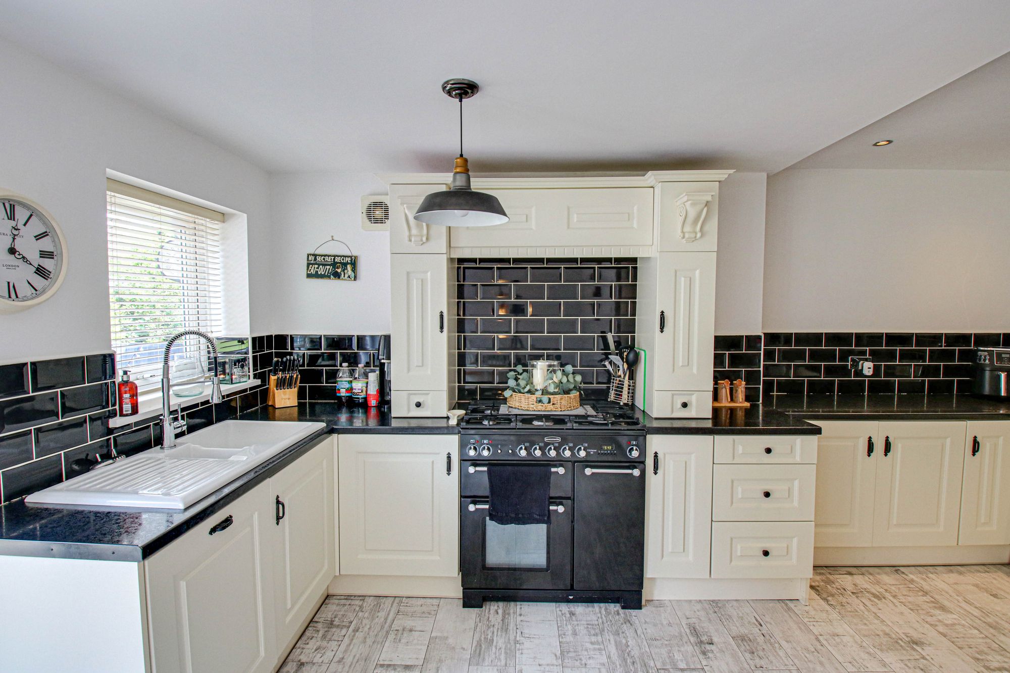 3 bed semi-detached house for sale in Lime Close, Rixton, WA3  - Property Image 10