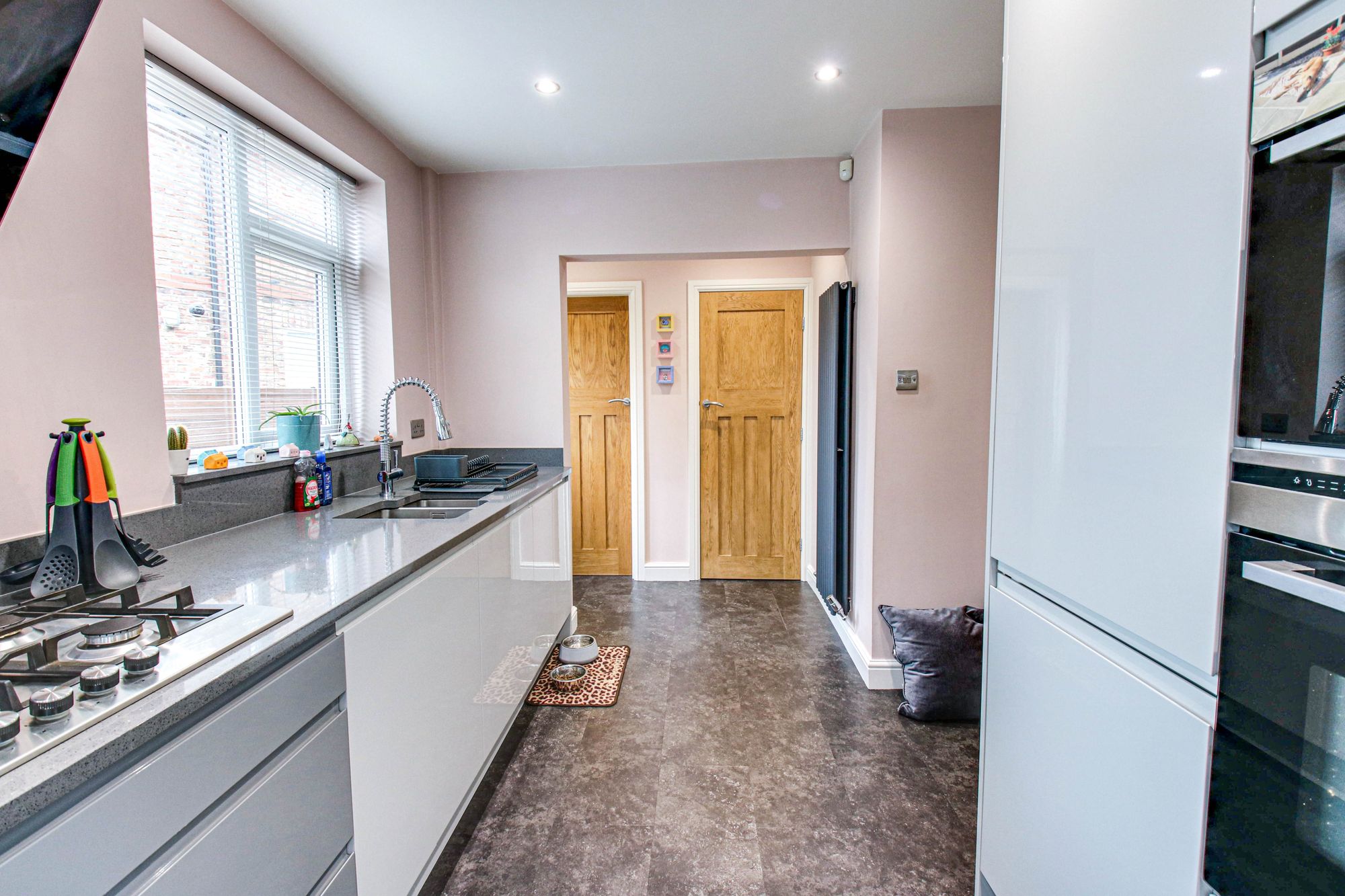 3 bed house for sale in Graham Crescent, Manchester  - Property Image 6