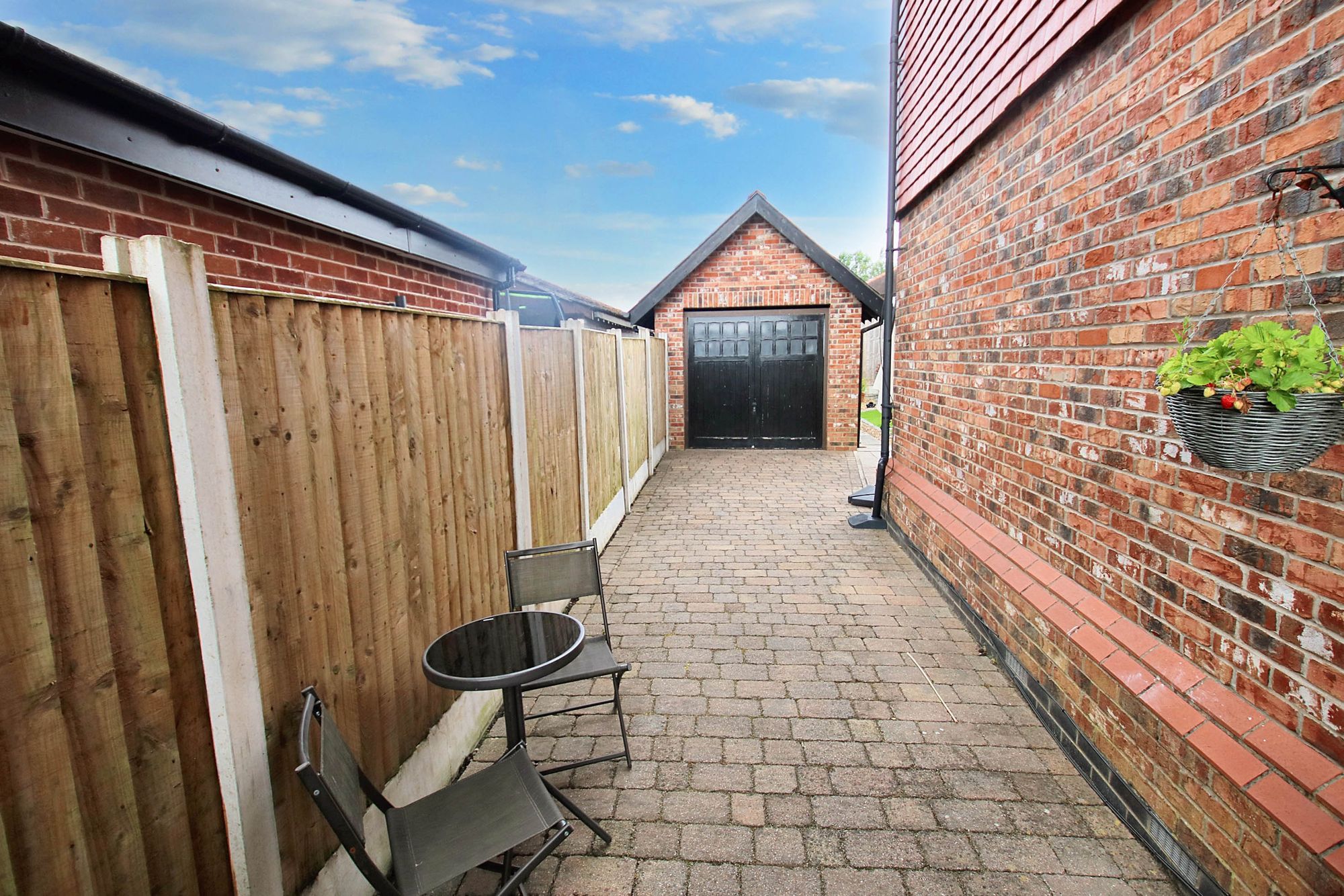 5 bed semi-detached house for sale in Manchester Road, Warrington  - Property Image 35