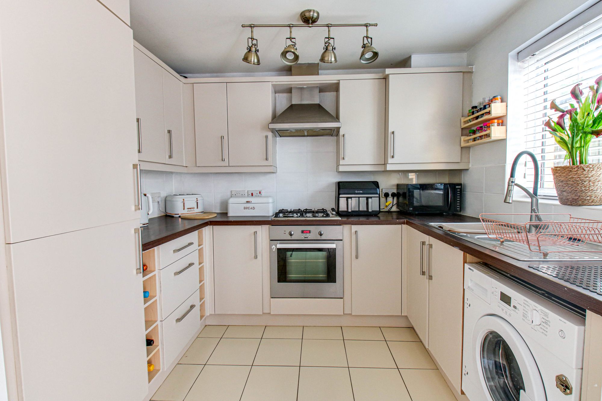 4 bed semi-detached house for sale in Mariners Way, Manchester  - Property Image 3