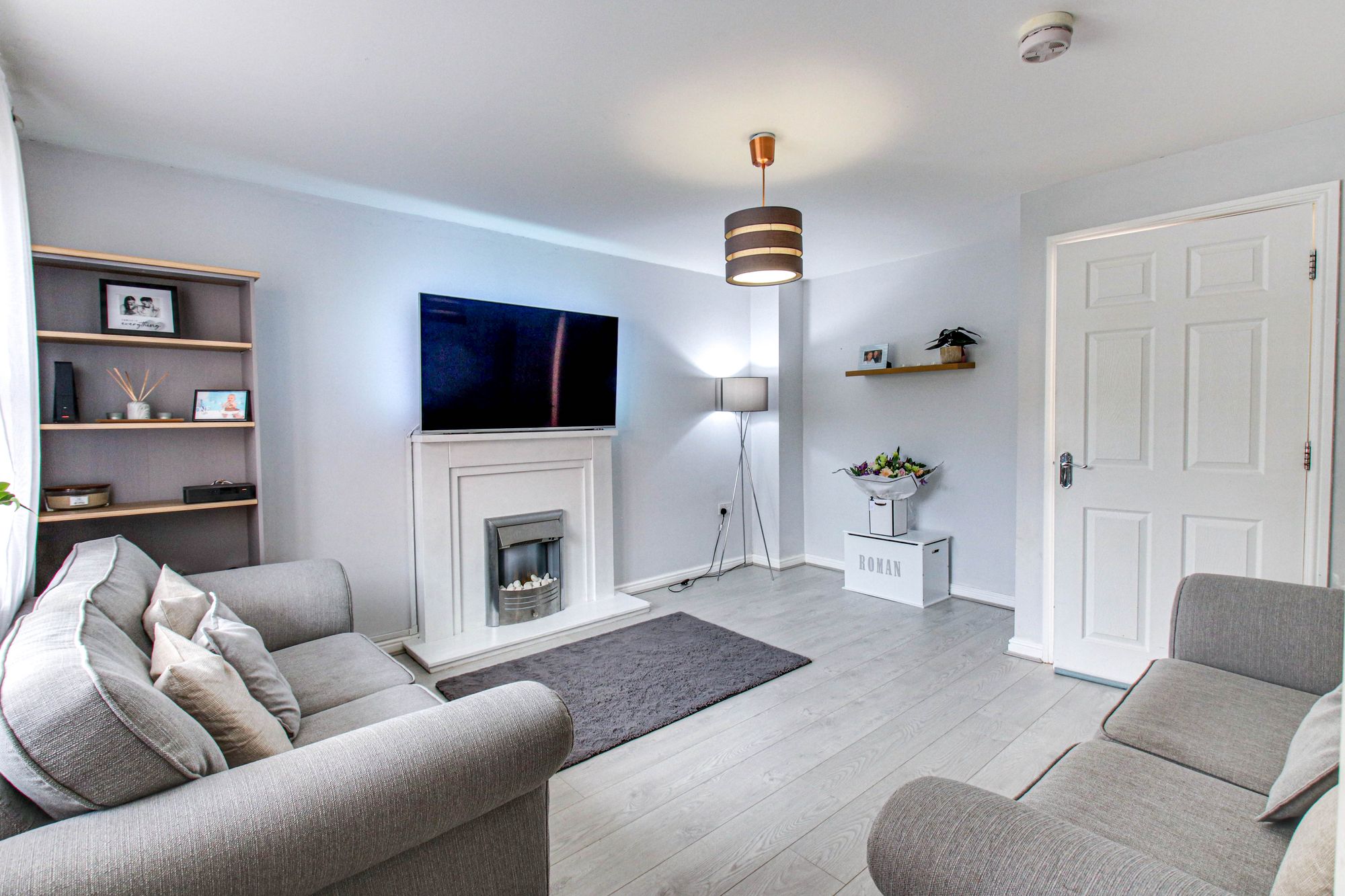 4 bed semi-detached house for sale in Mariners Way, Manchester  - Property Image 2