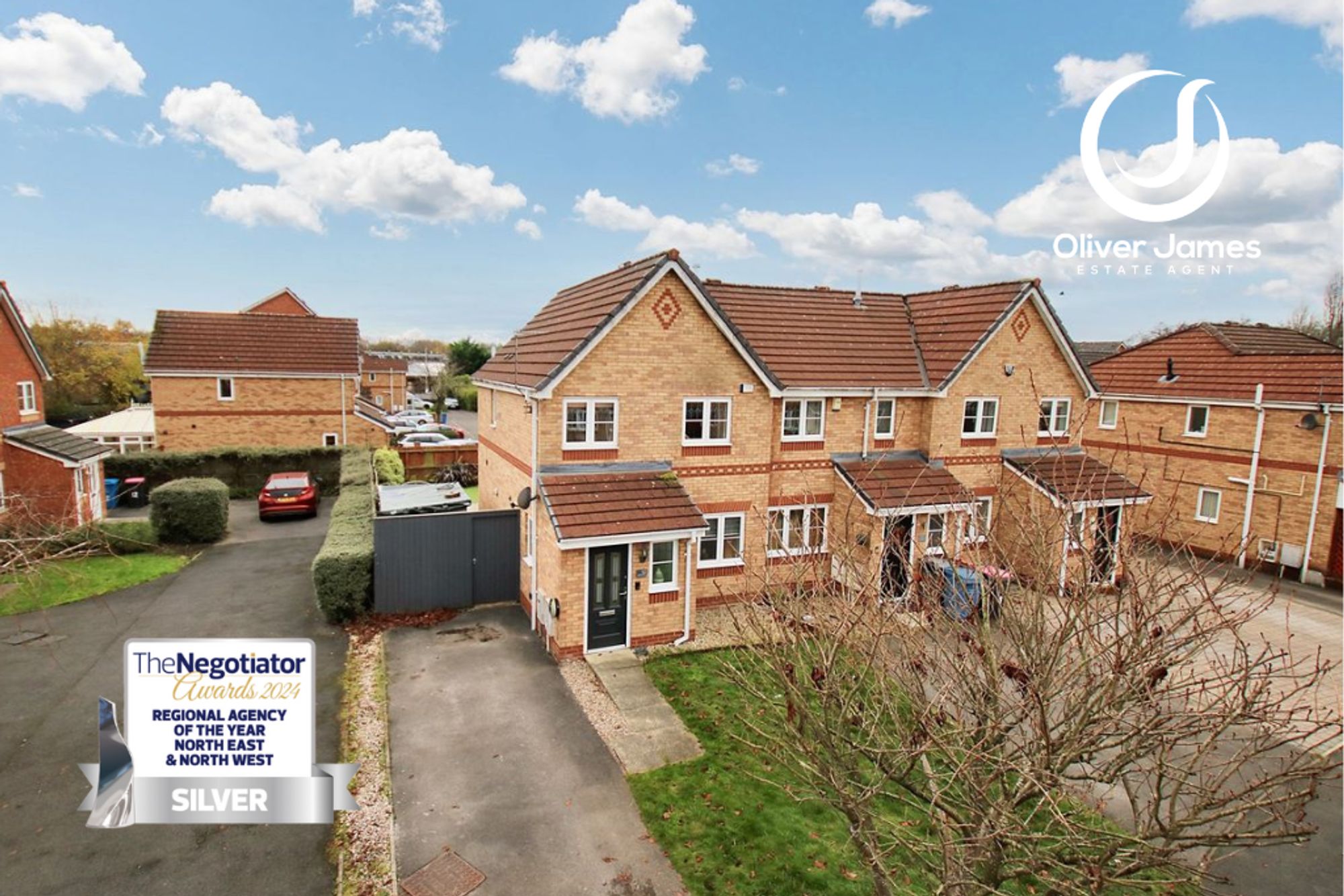 3 bed end of terrace house for sale in Stickens Lock Lane, Manchester  - Property Image 1