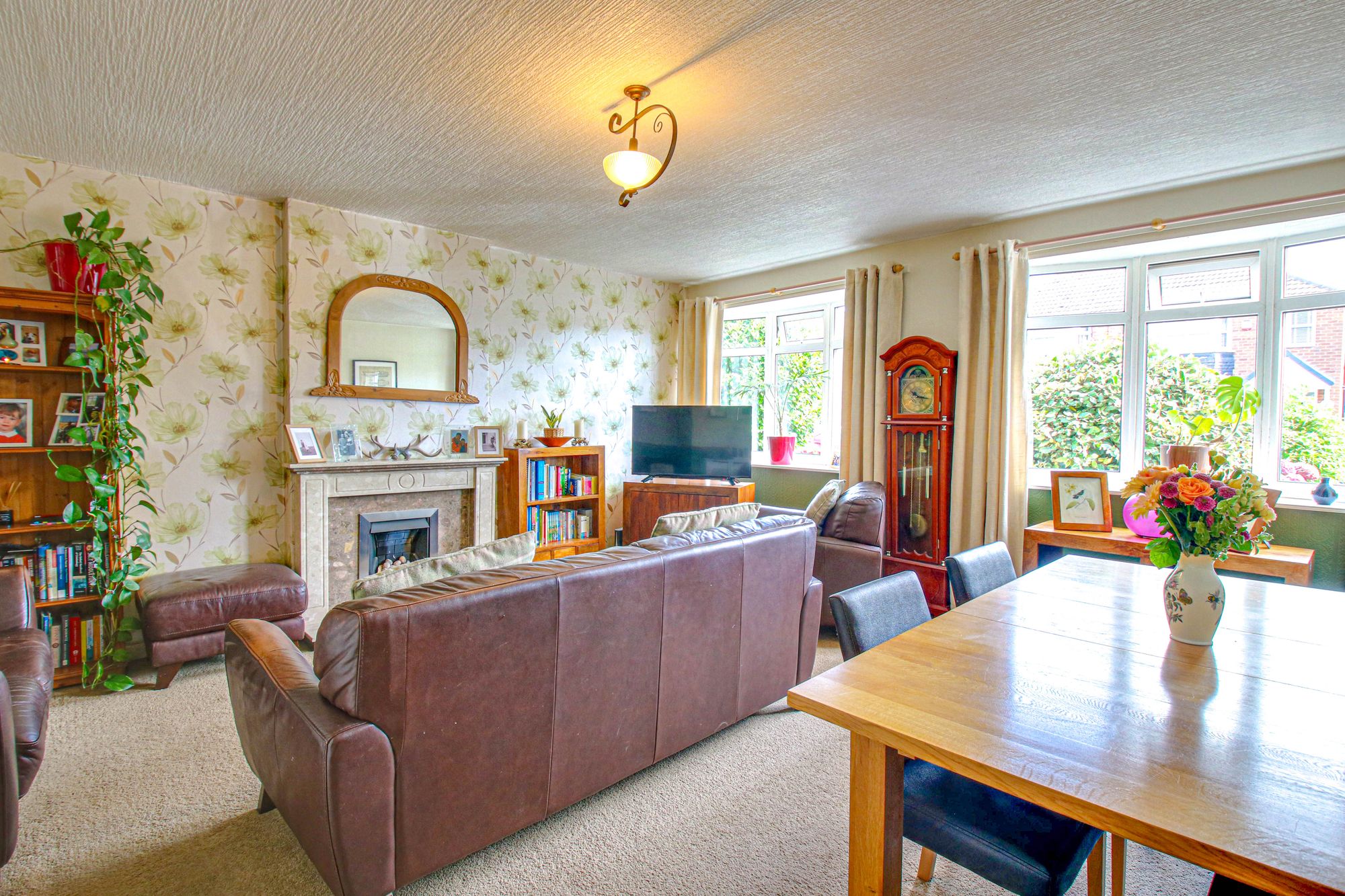 3 bed semi-detached house for sale in Highbury Avenue, Manchester  - Property Image 4