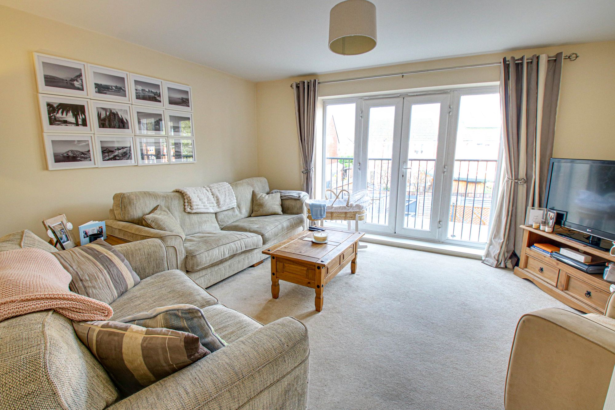 4 bed mid-terraced house for sale in Roseway Avenue, Cadishead, M44  - Property Image 10