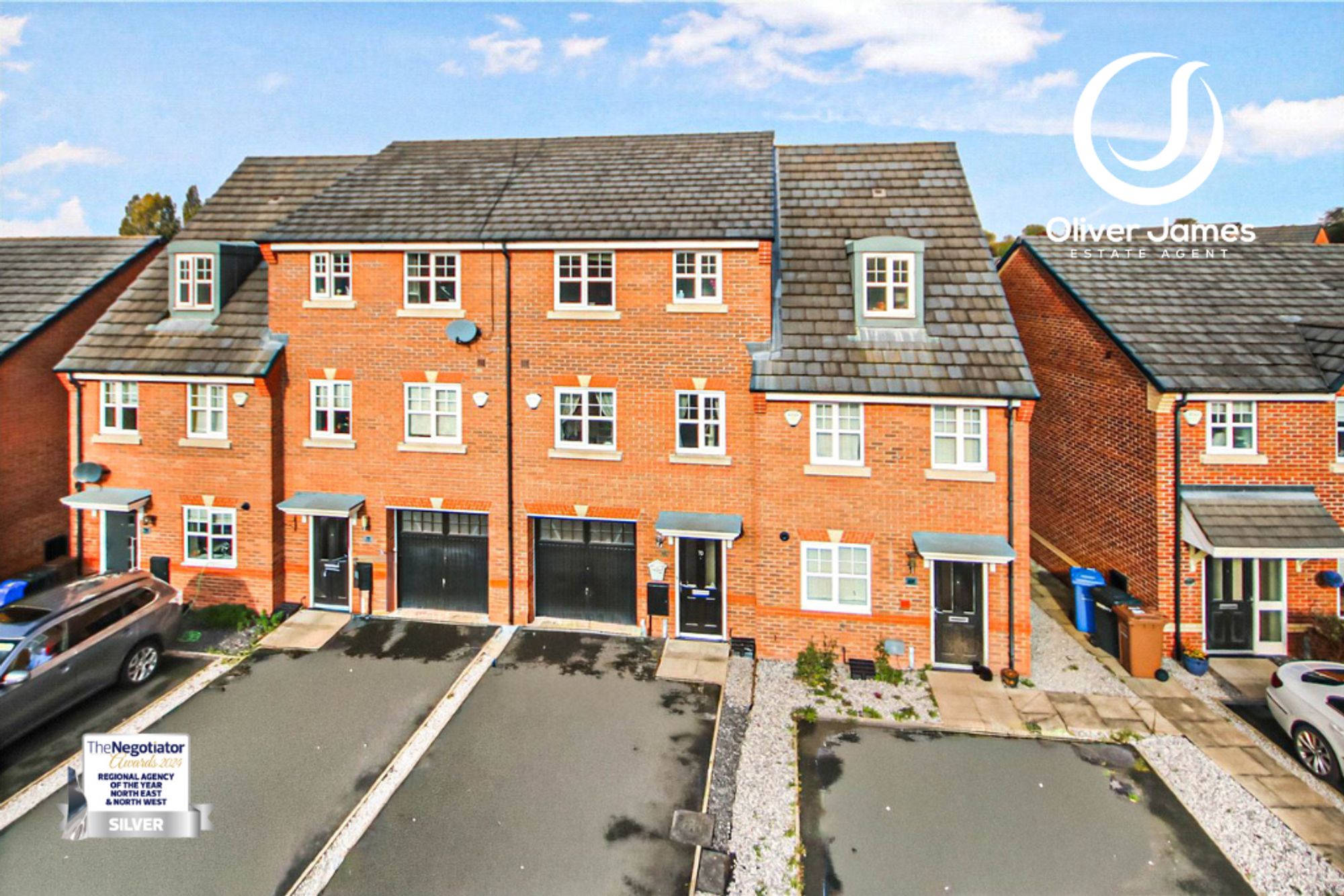 4 bed mid-terraced house for sale in Roseway Avenue, Cadishead, M44 - Property Image 1