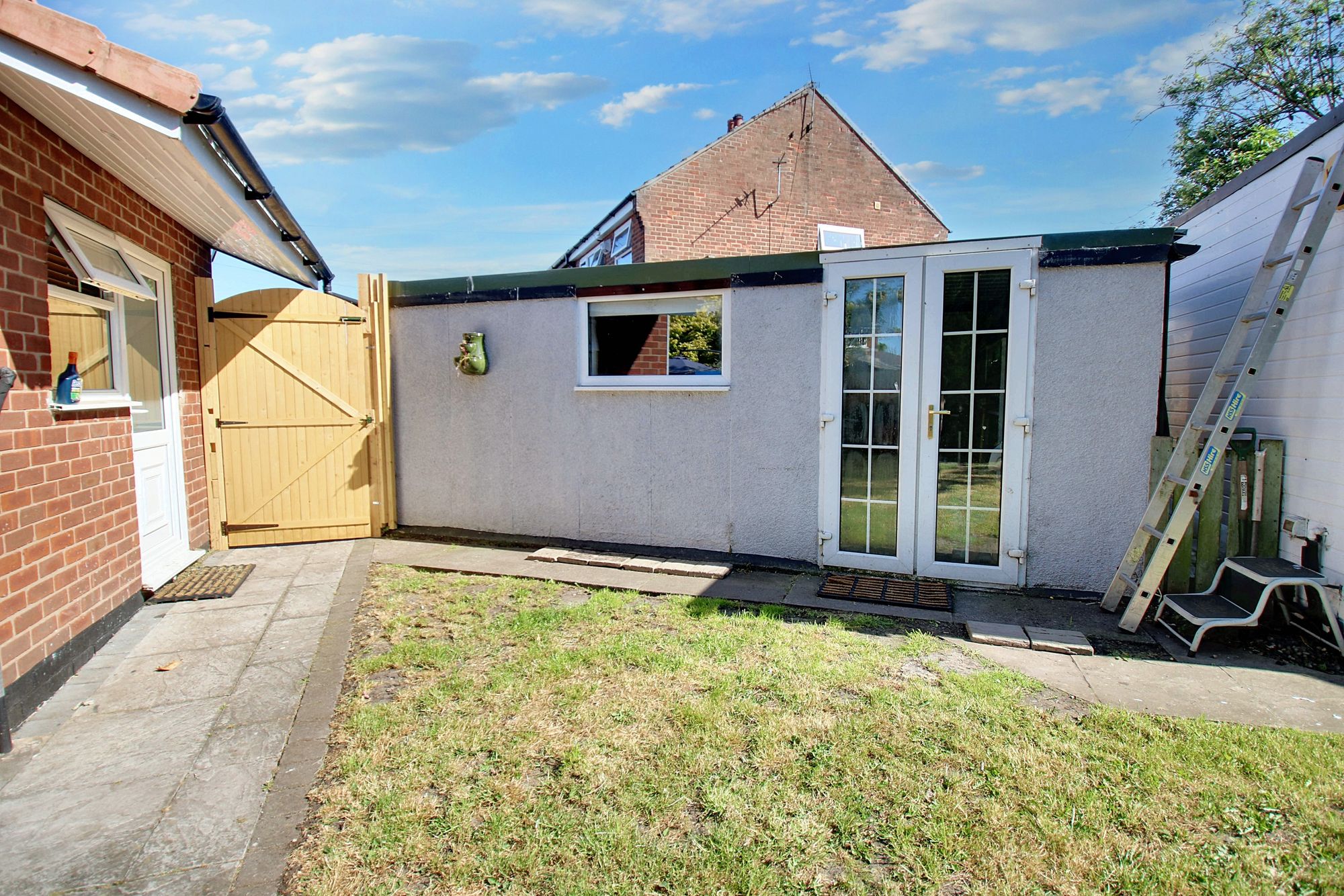 3 bed semi-detached house for sale in Greenside Drive, Manchester  - Property Image 28