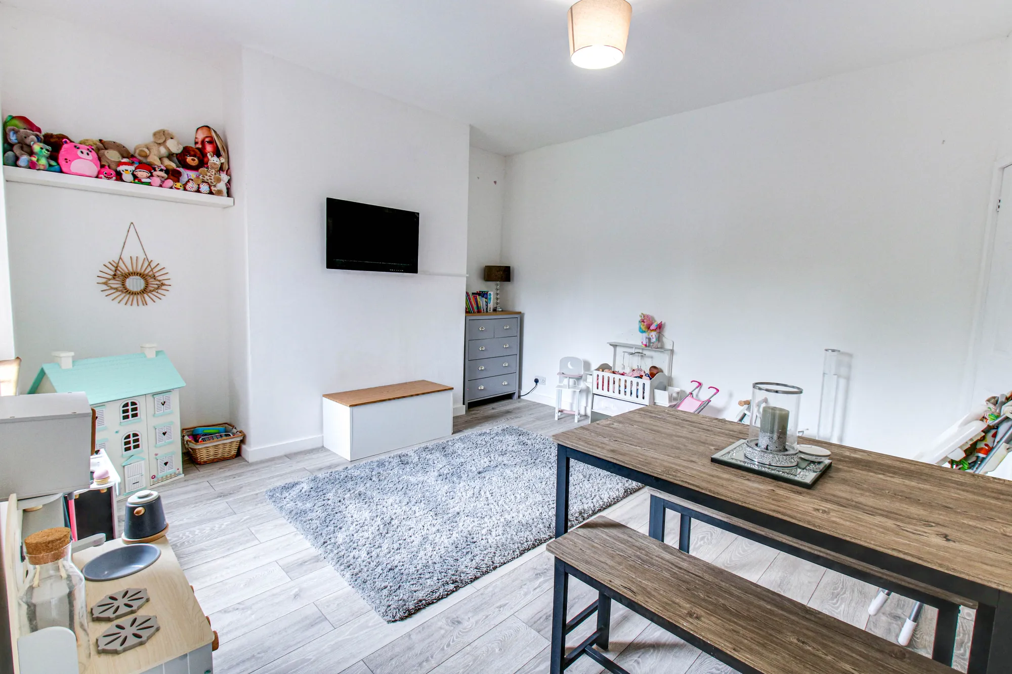 3 bed terraced house for sale in Liverpool Road, Manchester  - Property Image 5