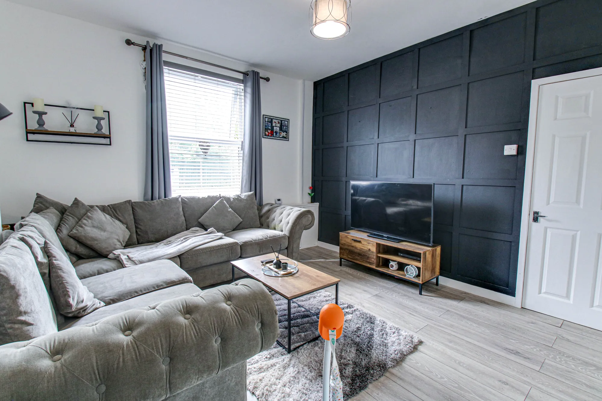 3 bed terraced house for sale in Liverpool Road, Manchester  - Property Image 2