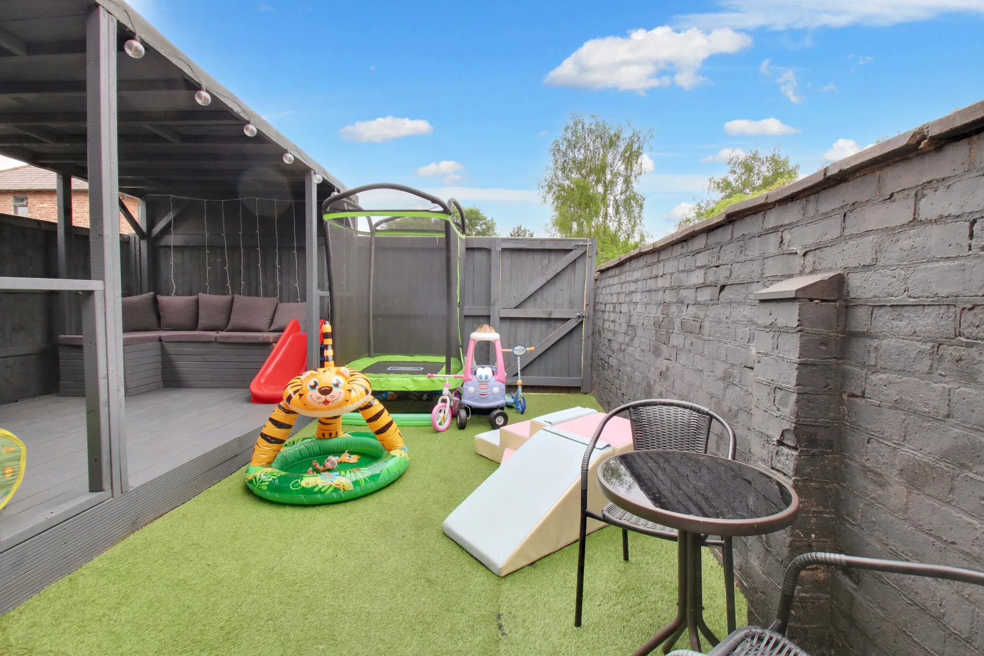 3 bed terraced house for sale in Liverpool Road, Manchester  - Property Image 14