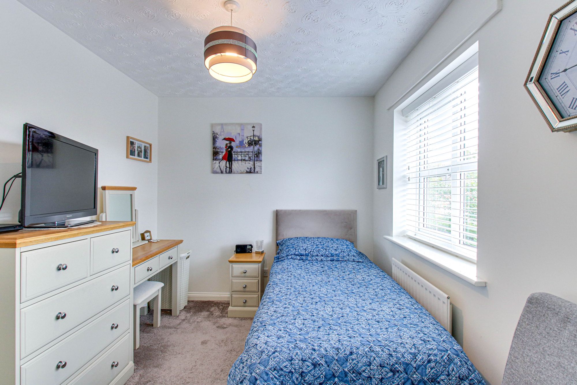 2 bed mid-terraced house for sale in Pipers Court, Manchester  - Property Image 8