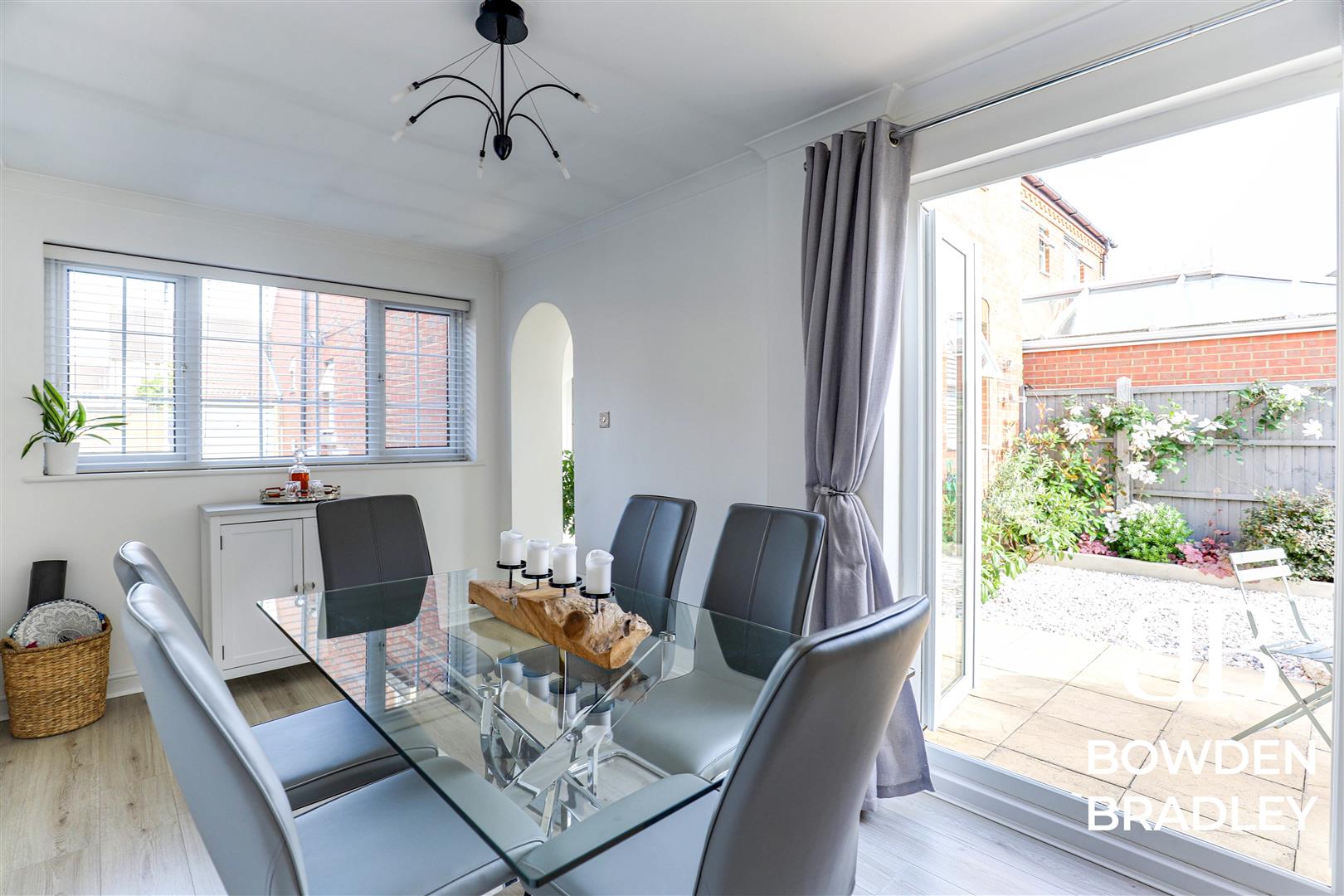 2 bed semi-detached house for sale in Bradley Road, Waltham Abbey  - Property Image 4