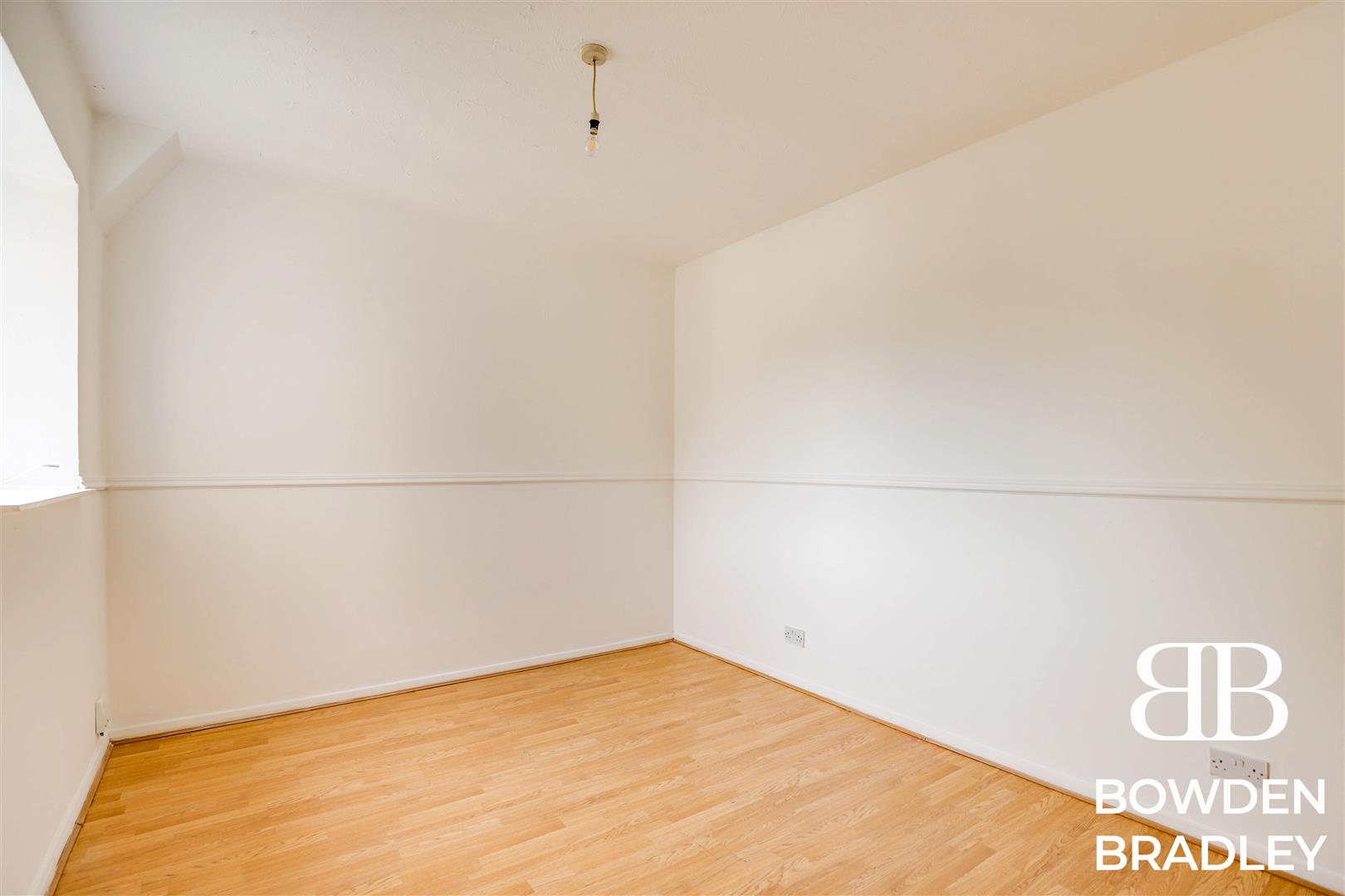2 bed flat for sale in St. Marks Road, Enfield  - Property Image 4