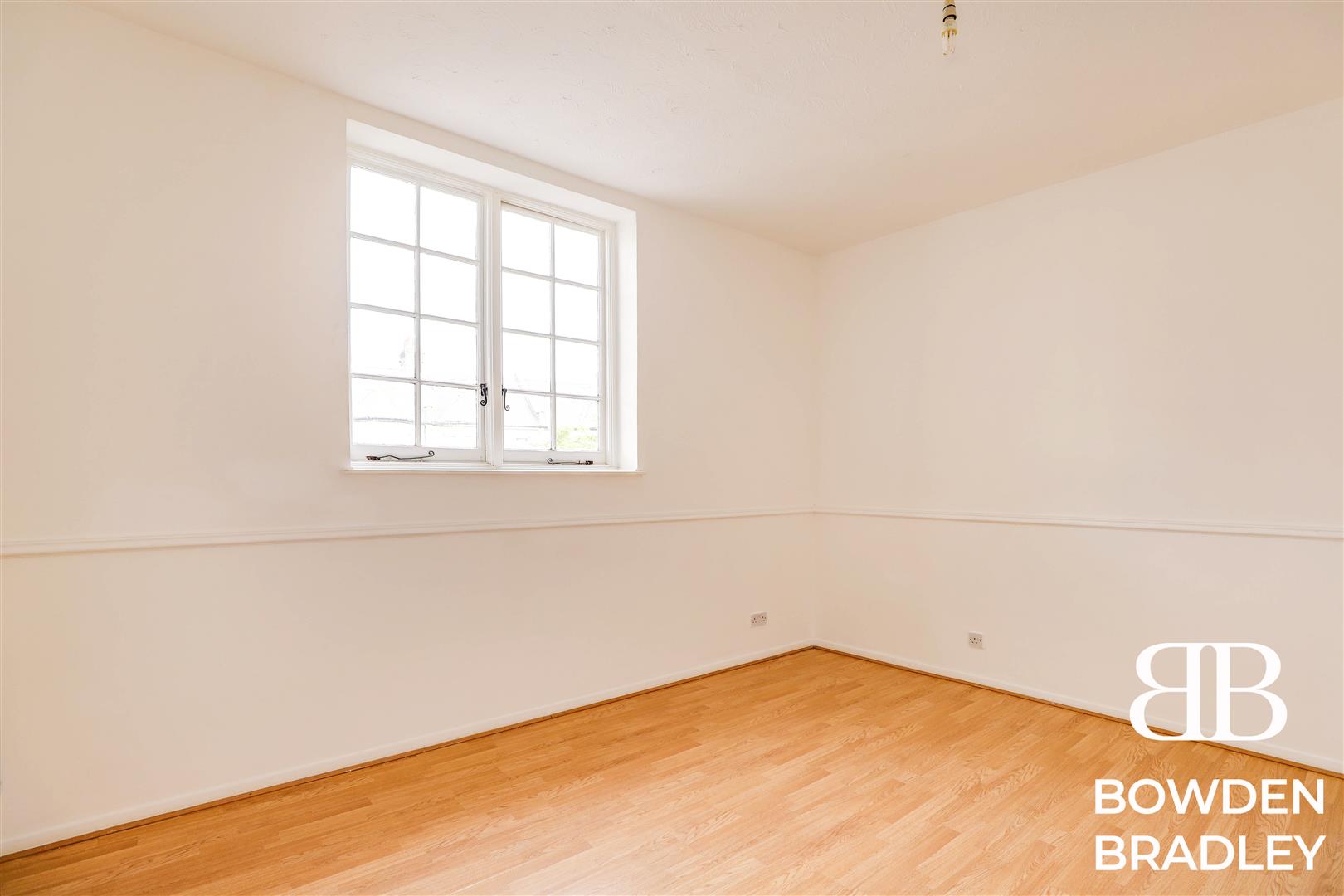 2 bed flat for sale in St. Marks Road, Enfield  - Property Image 2