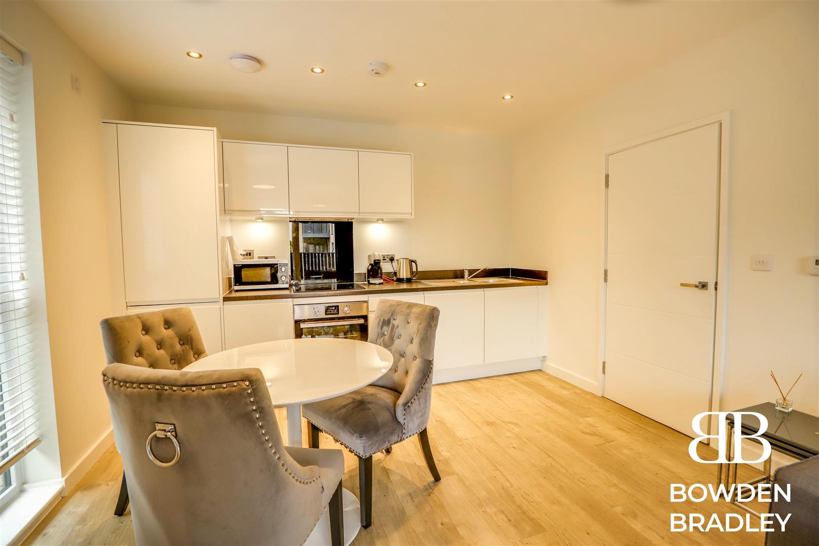 1 bed apartment to rent in Merriam Close, London  - Property Image 5