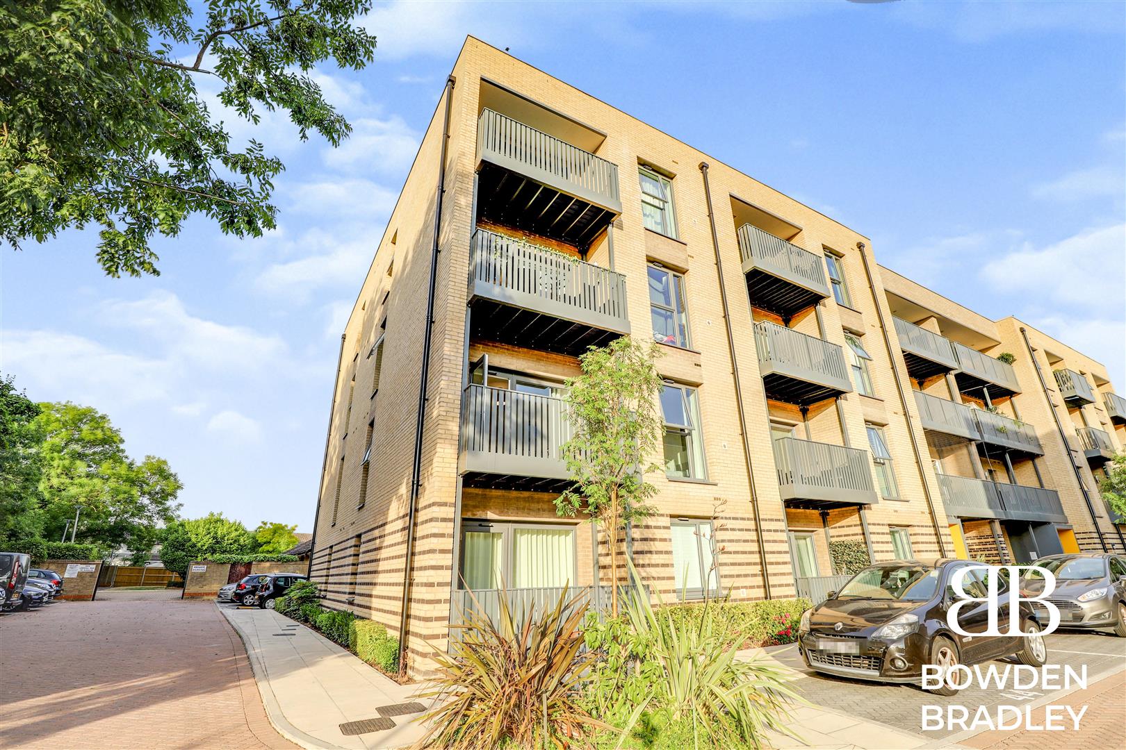 1 bed apartment to rent in Merriam Close, London  - Property Image 1