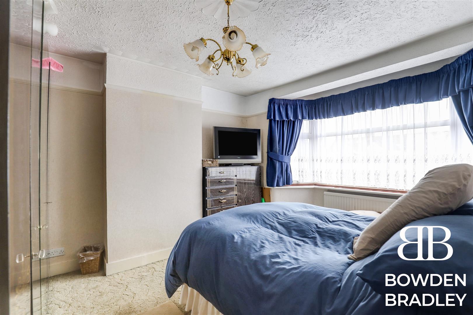 3 bed terraced house for sale in Fremantle Road, Barkingside  - Property Image 9