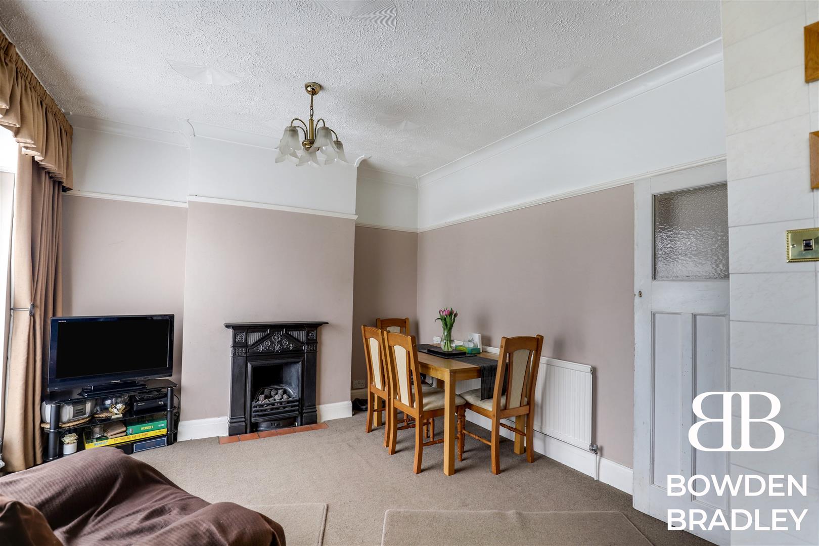 3 bed terraced house for sale in Fremantle Road, Barkingside  - Property Image 6