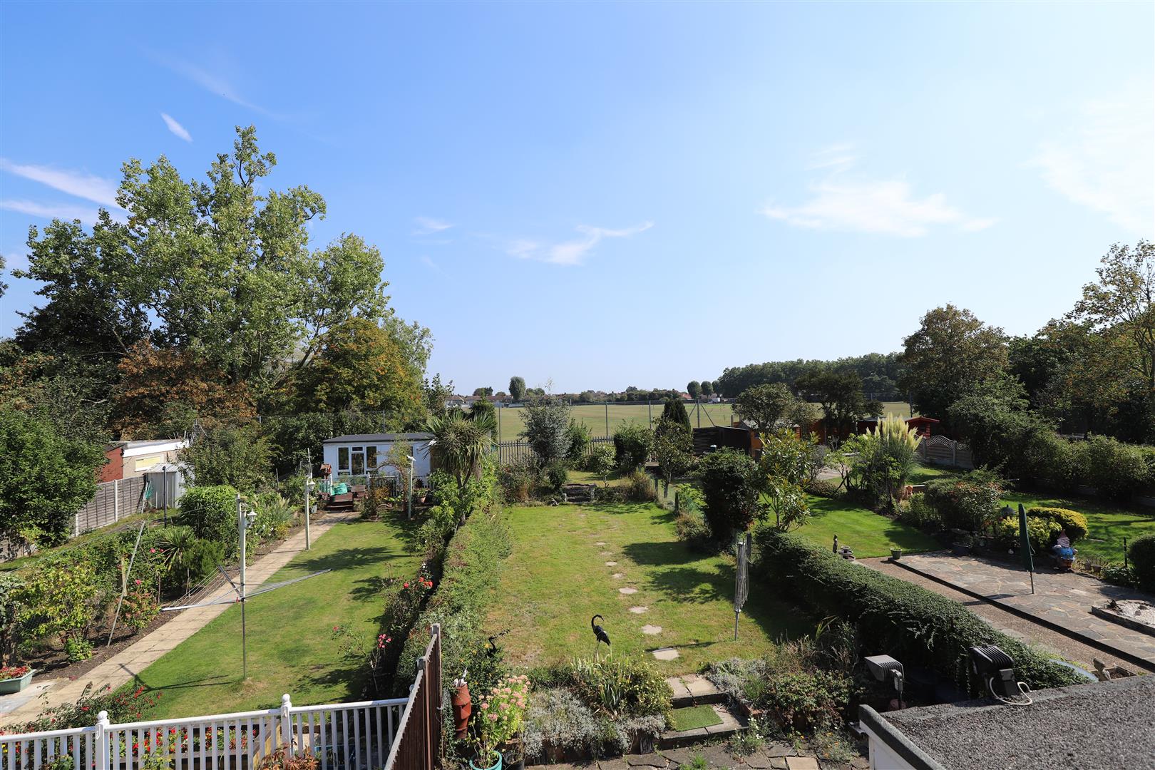 3 bed semi-detached house for sale in Blackbush Avenue, Romford  - Property Image 2