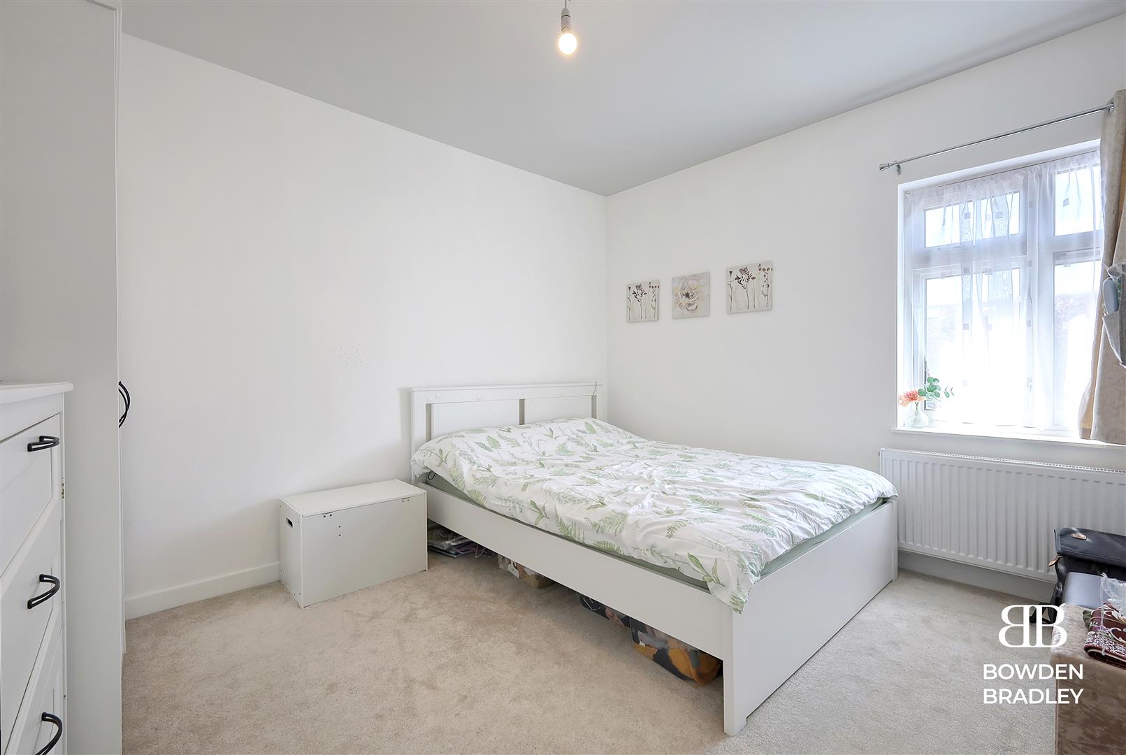 4 bed terraced house for sale in Arrowsmith Road, Chigwell  - Property Image 10