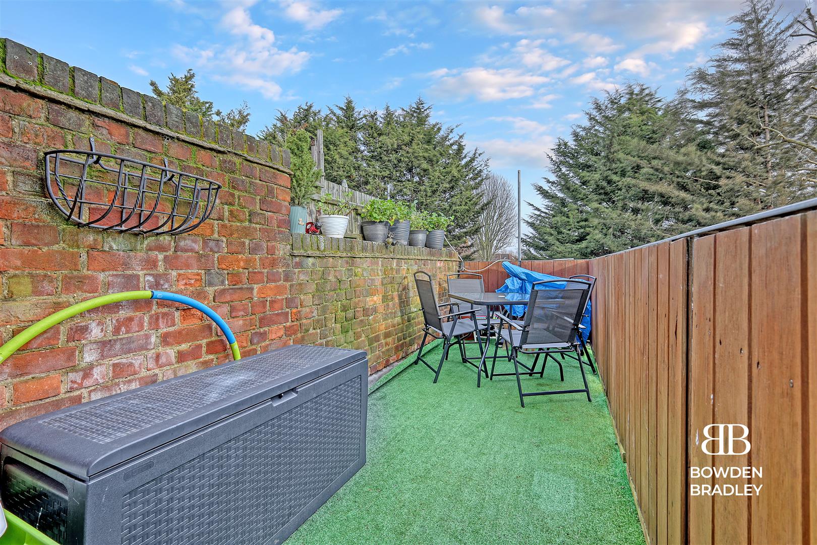 2 bed maisonette for sale in Springfield Gardens, Woodford Green  - Property Image 14