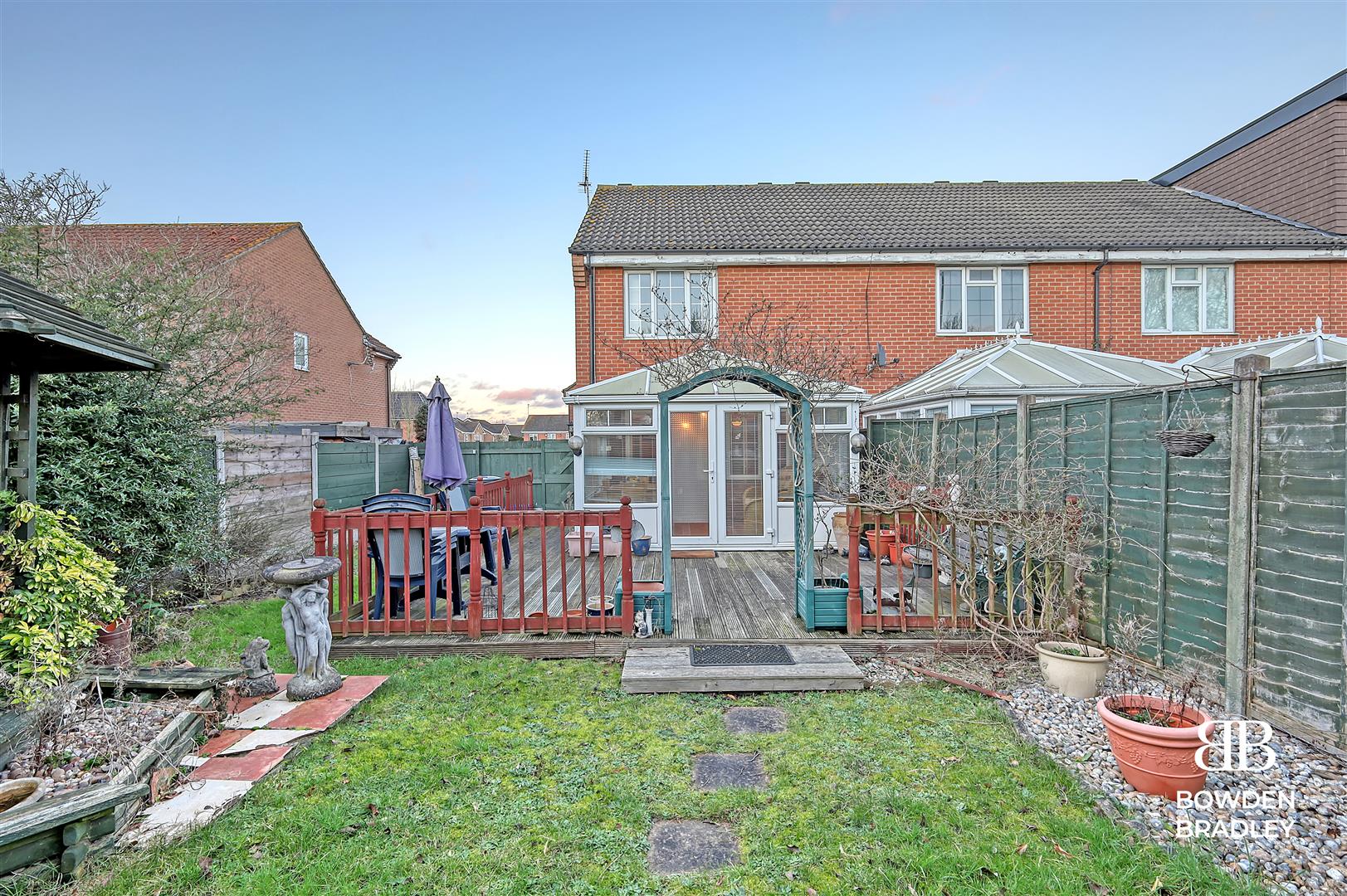 2 bed end of terrace house for sale in Wren Drive, Waltham Abbey  - Property Image 17