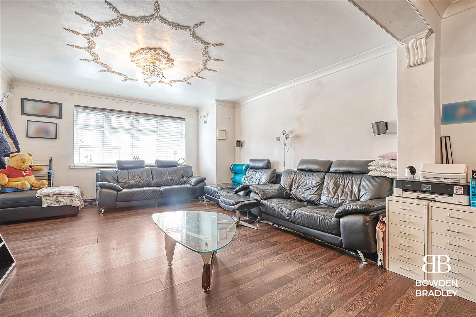 3 bed terraced house for sale in Meadow Road, Barking  - Property Image 4