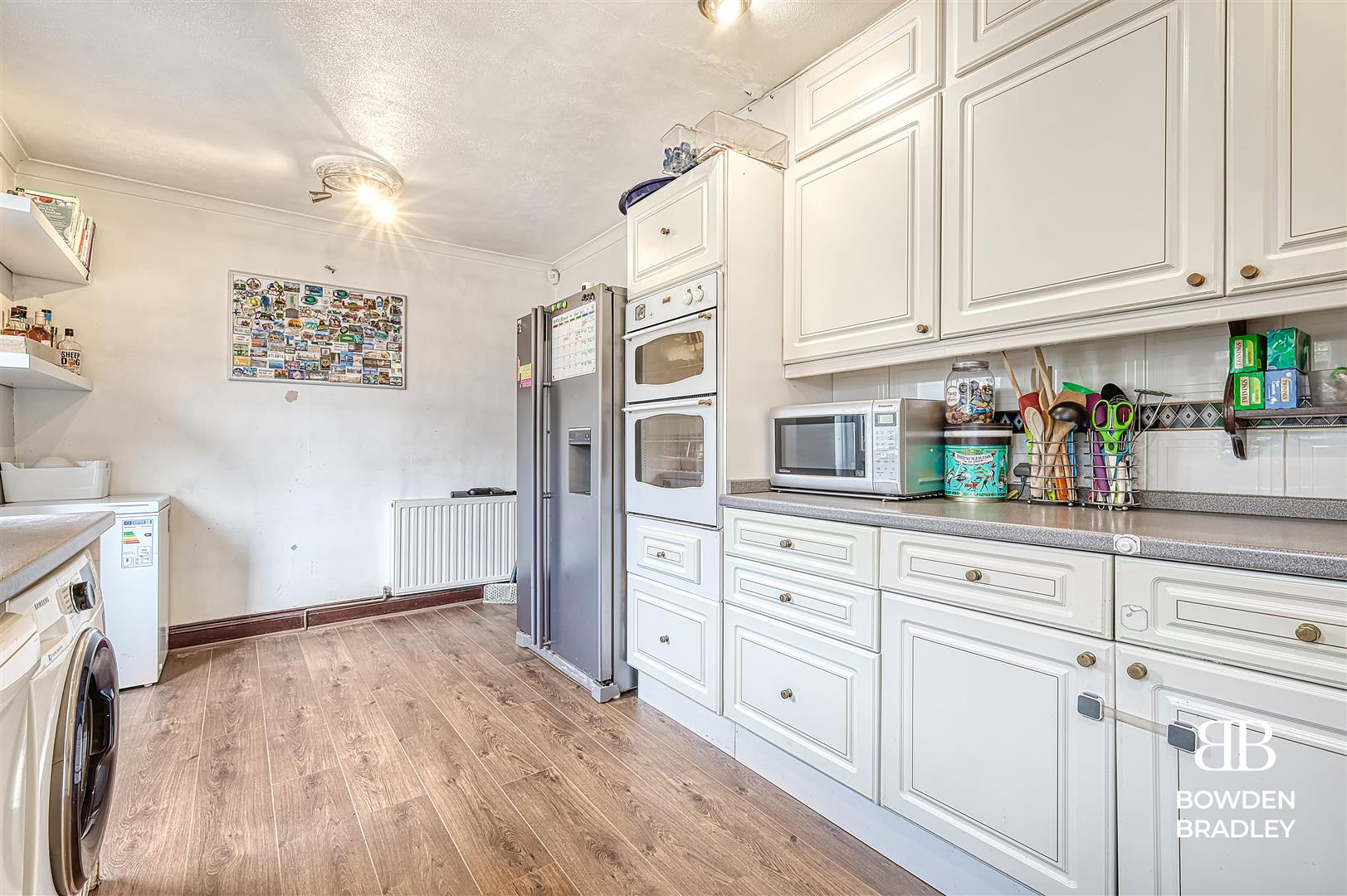 3 bed terraced house for sale in Meadow Road, Barking  - Property Image 9