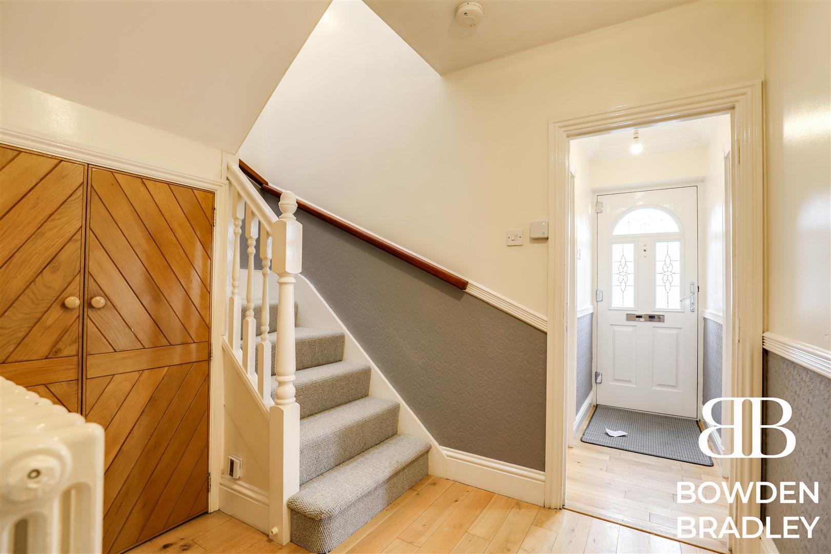 3 bed semi-detached house for sale in Hillview Avenue, Hornchurch  - Property Image 17