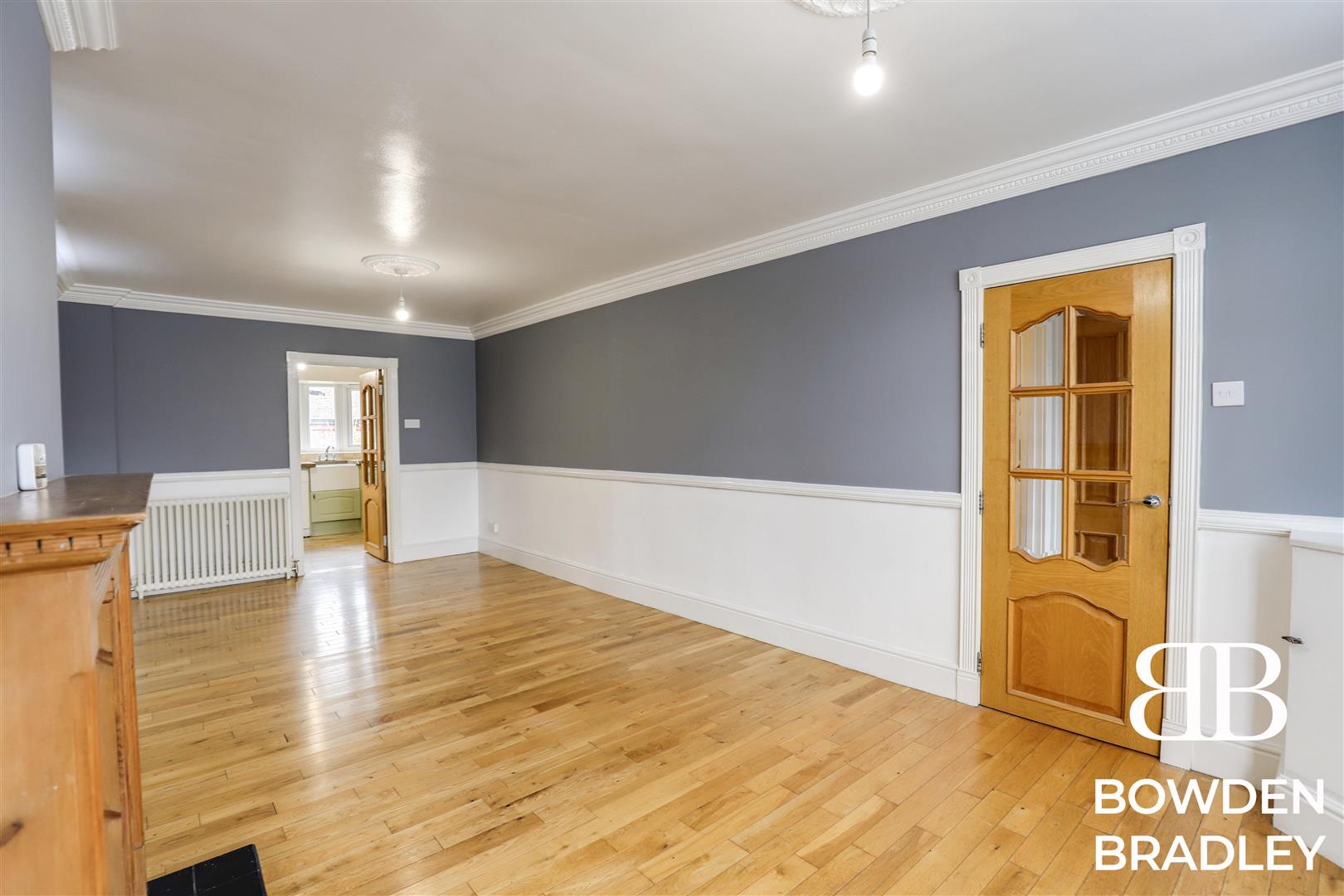 3 bed semi-detached house for sale in Hillview Avenue, Hornchurch  - Property Image 18