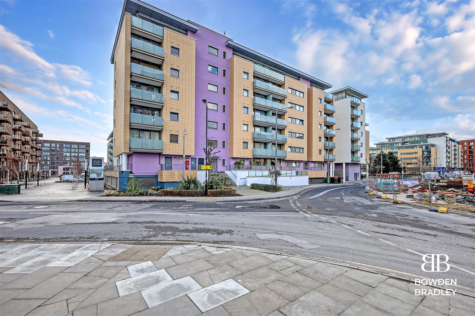 1 bed flat for sale in Gallions Road, London  - Property Image 1