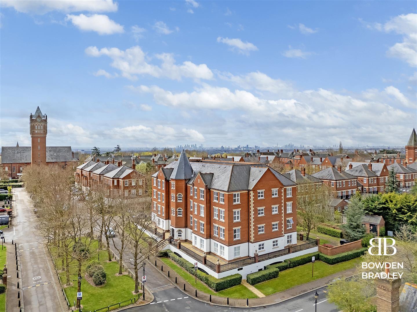 2 bed apartment for sale in The Boulevard, Woodford Green  - Property Image 19