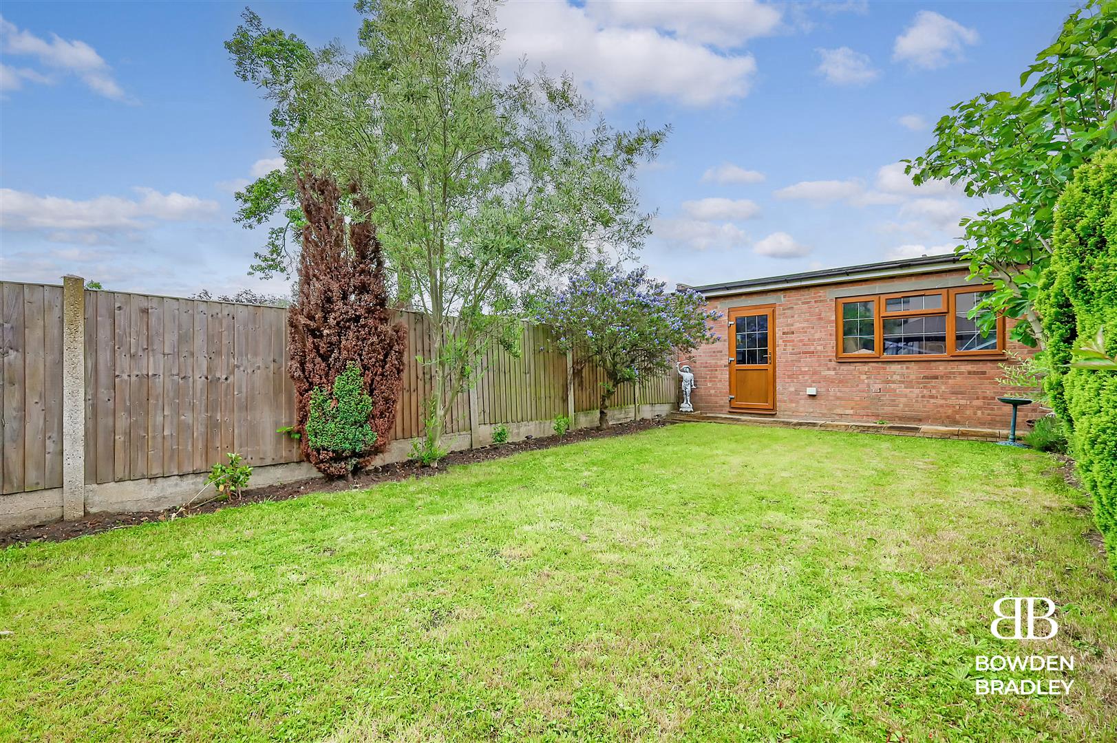 4 bed semi-detached house for sale in Inglehurst Gardens, Redbridge  - Property Image 32