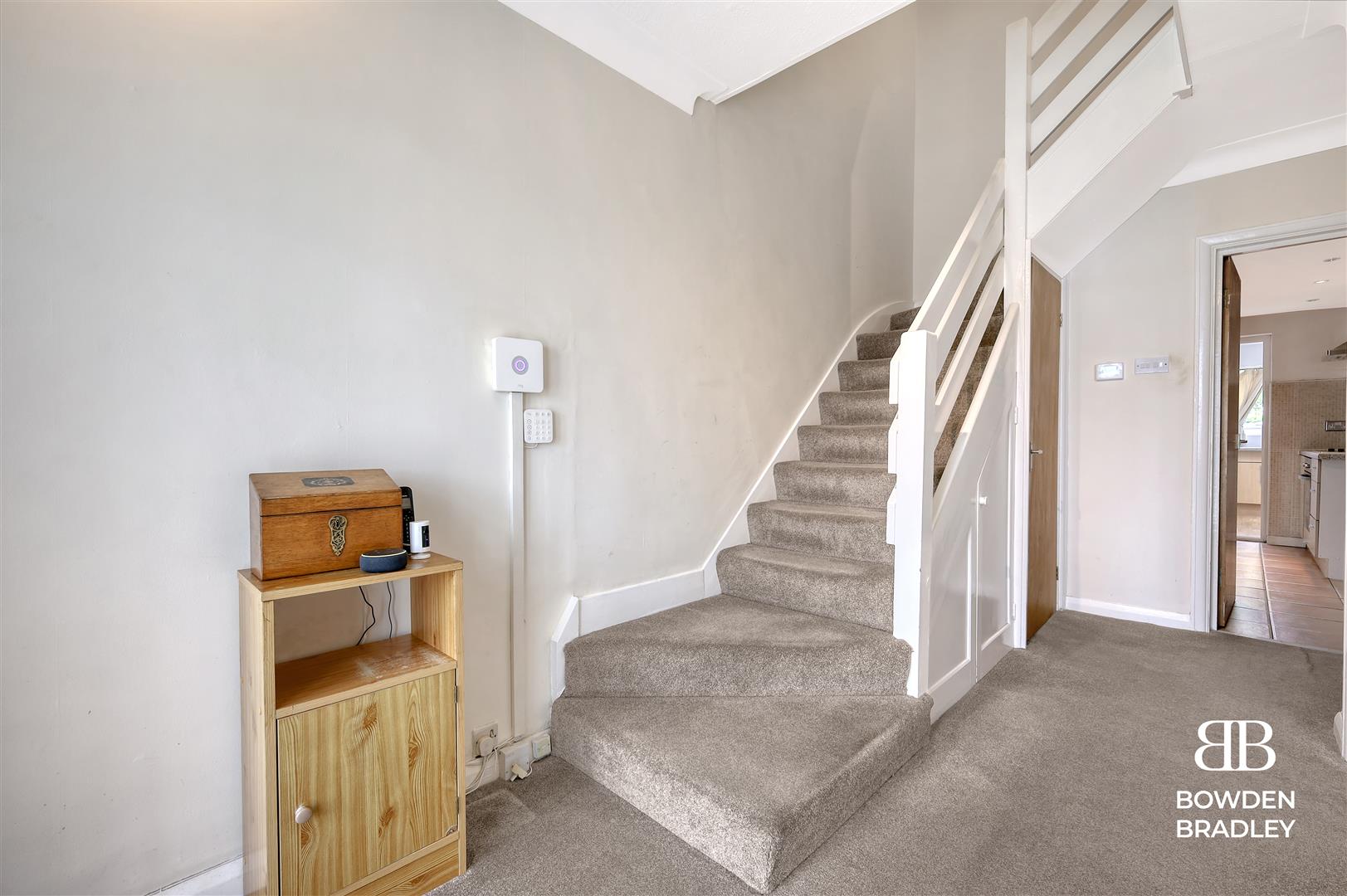 5 bed terraced house for sale in Wanstead Lane, Ilford  - Property Image 3