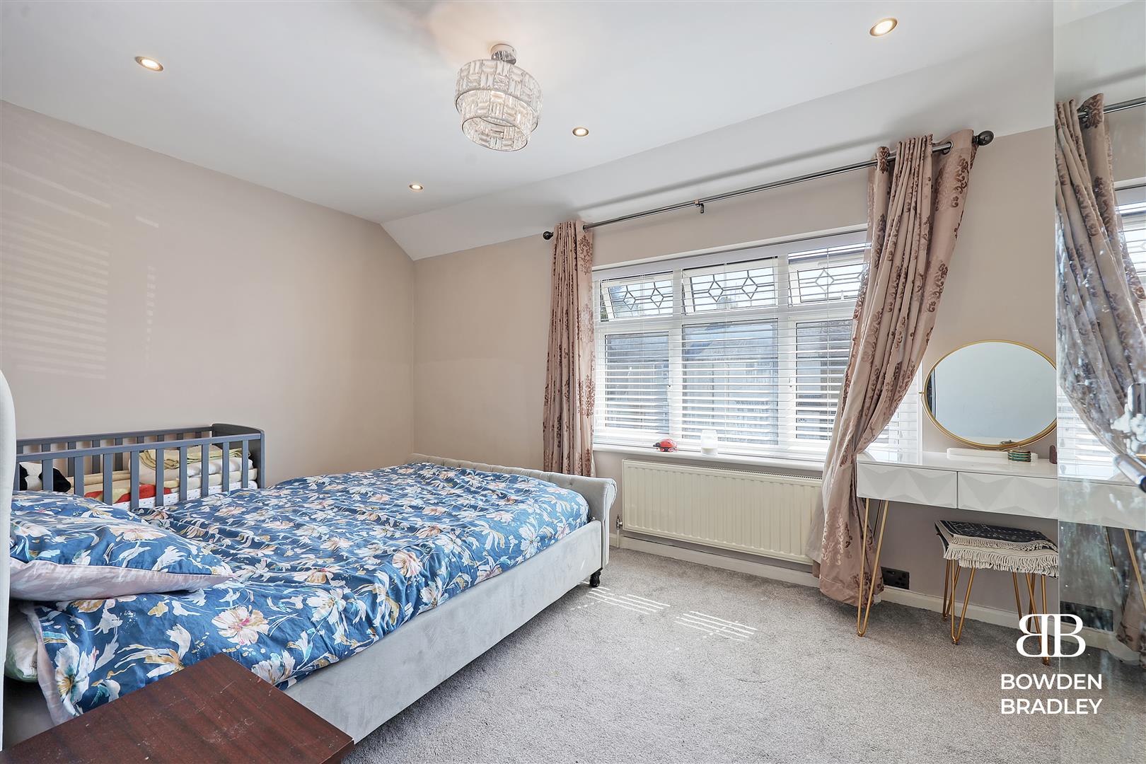 3 bed terraced house for sale in Durell Road, Dagenham  - Property Image 12