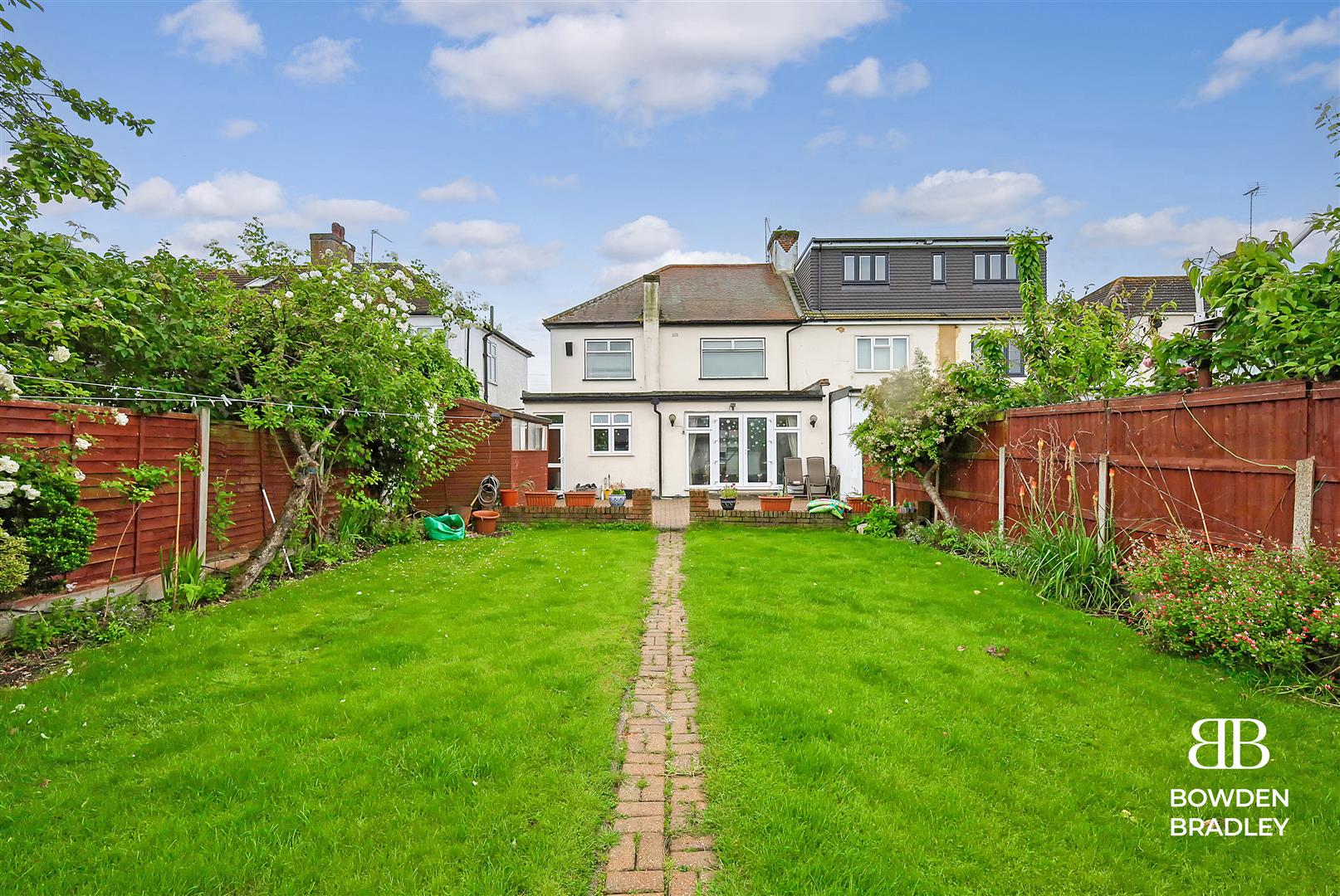 4 bed semi-detached house for sale in Clayhall Avenue, Clayhall  - Property Image 23