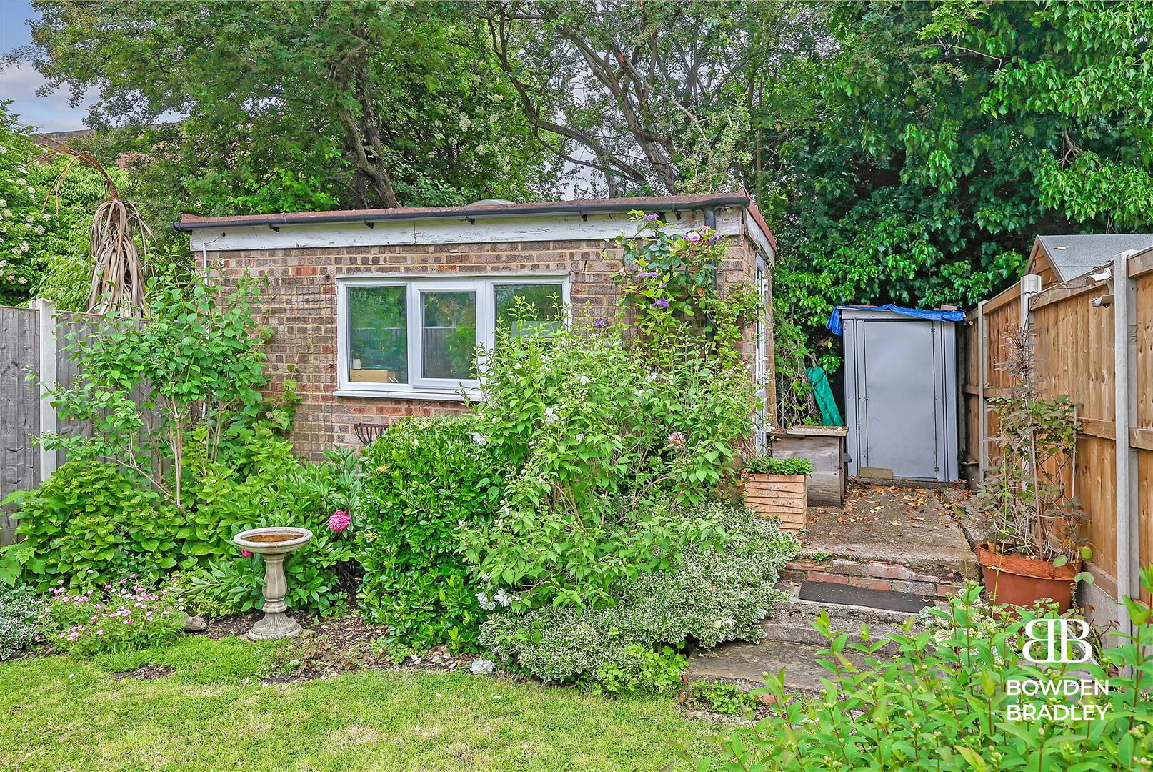 4 bed terraced house for sale in Chestnut Grove, Hainault  - Property Image 25