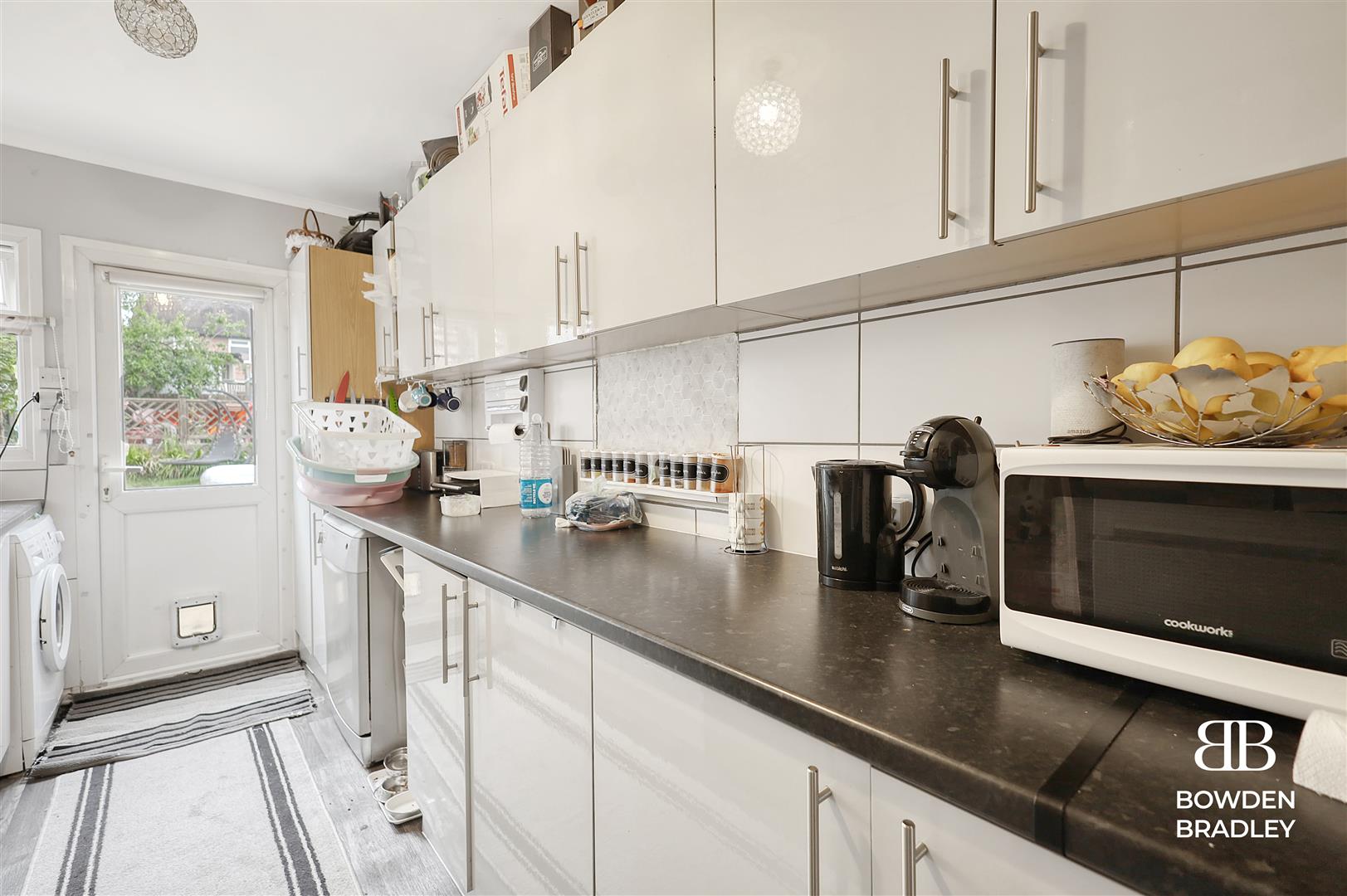 3 bed terraced house for sale in Manford Cross, Chigwell  - Property Image 8