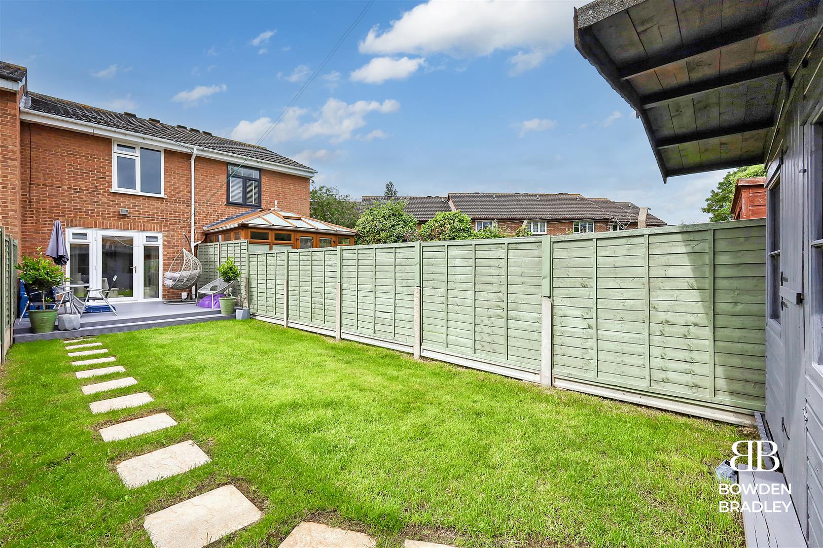 2 bed terraced house for sale in Millhaven Close, Romford  - Property Image 19