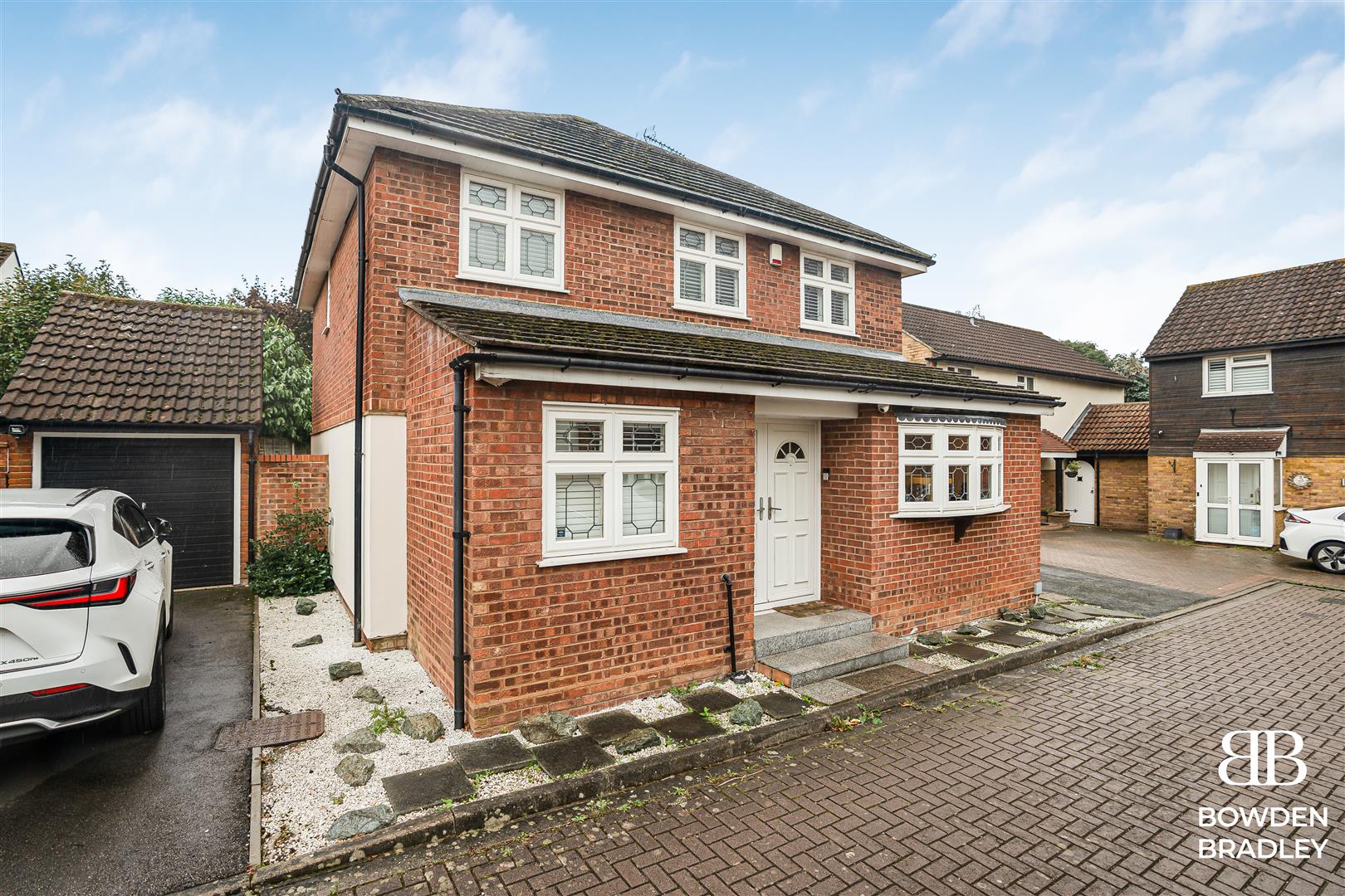 4 bed detached house for sale in St. Marys Way, Chigwell  - Property Image 20