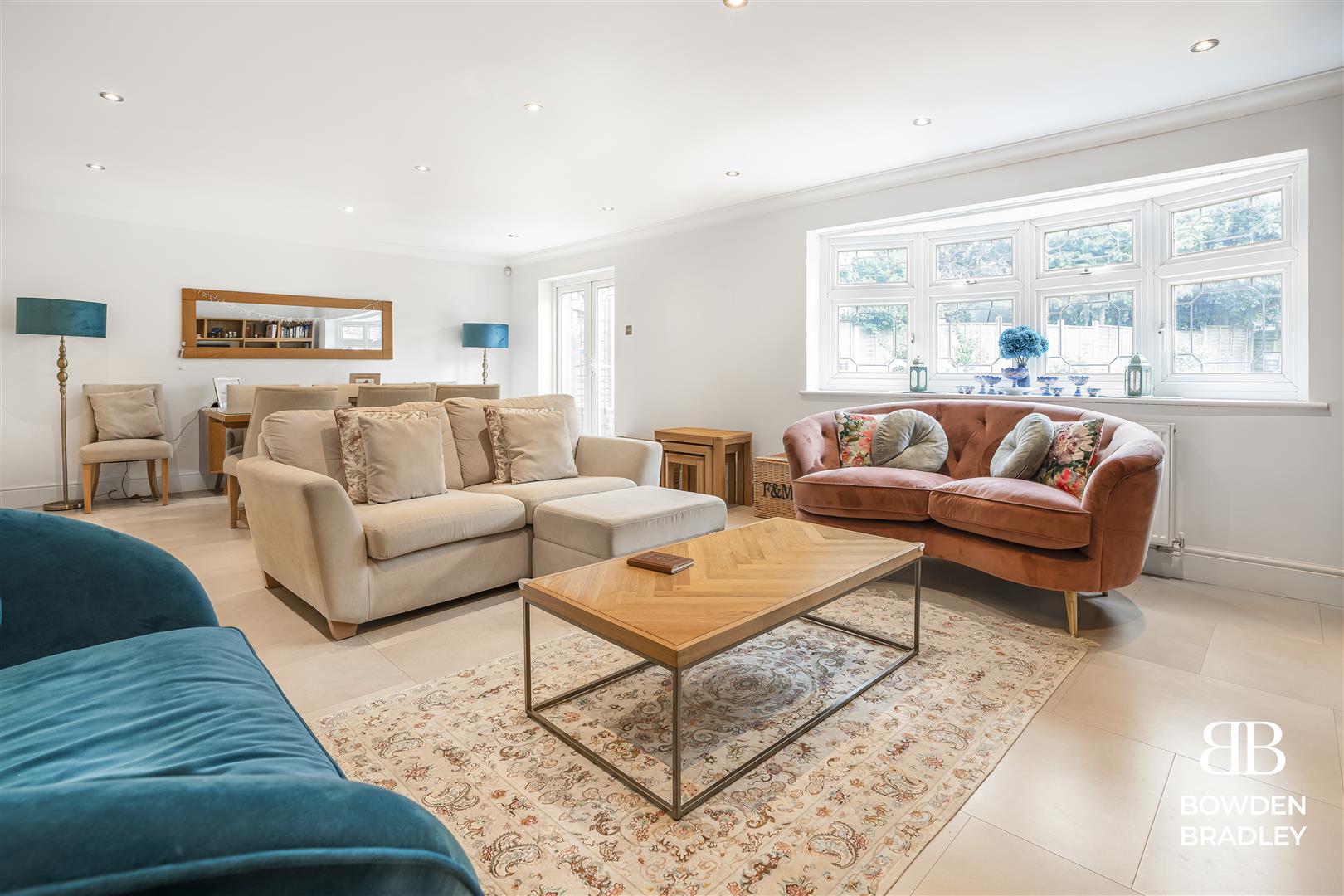 4 bed detached house for sale in St. Marys Way, Chigwell  - Property Image 1