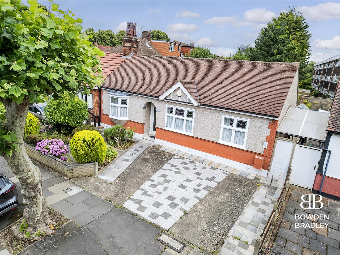 2 bed semi-detached bungalow for sale in Geariesville Gardens, Barkingside  - Property Image 19