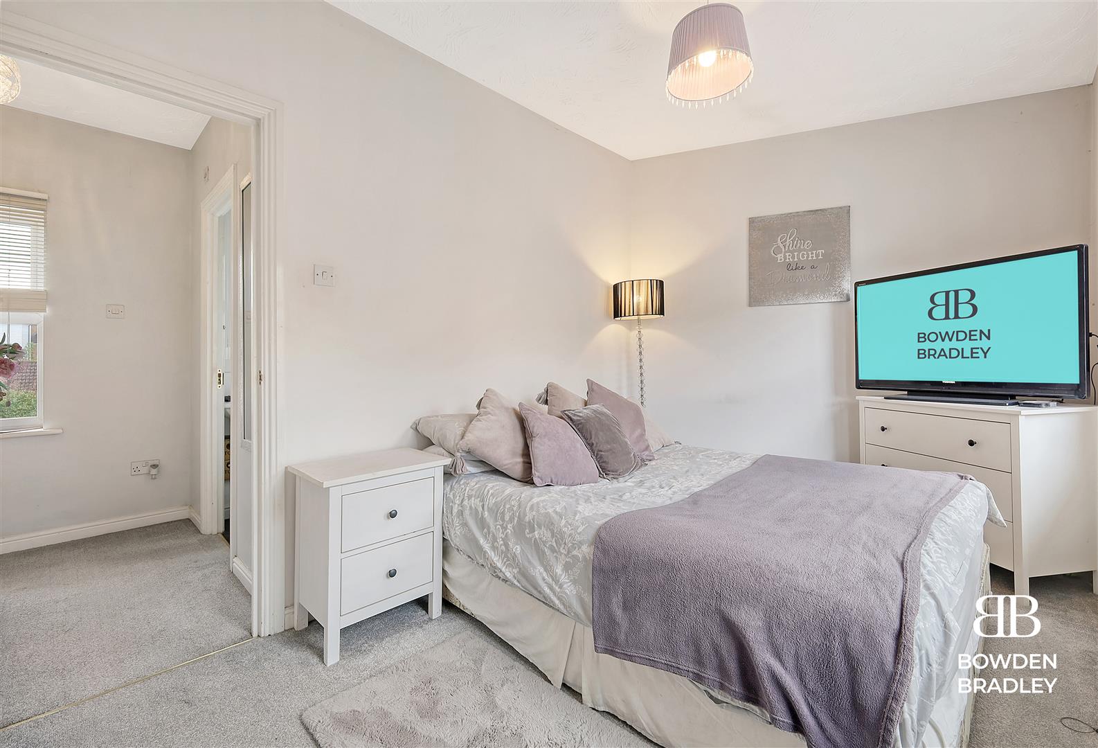 2 bed end of terrace house for sale in Chelsea Gardens, Harlow  - Property Image 12