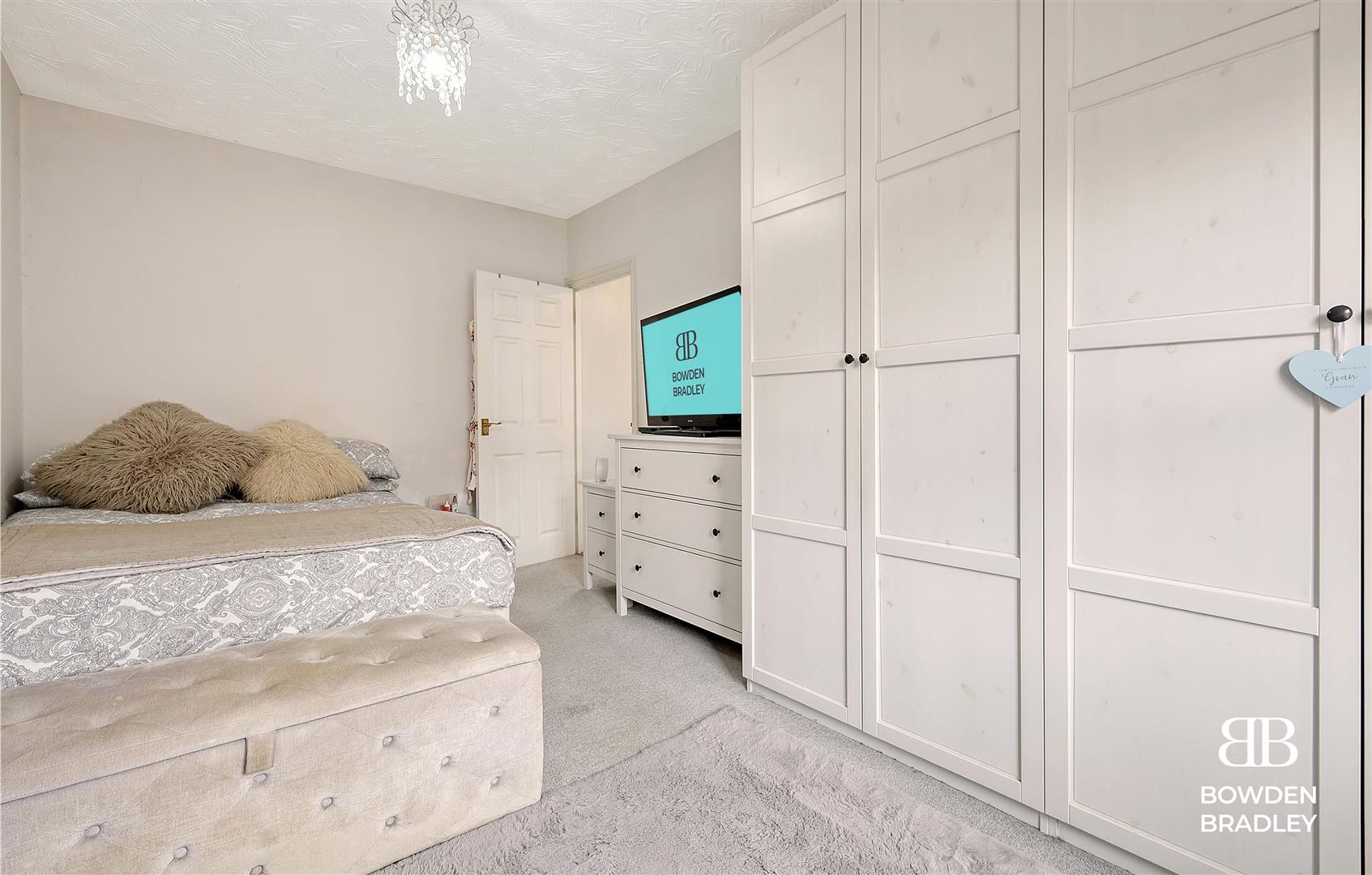 2 bed end of terrace house for sale in Chelsea Gardens, Harlow  - Property Image 15