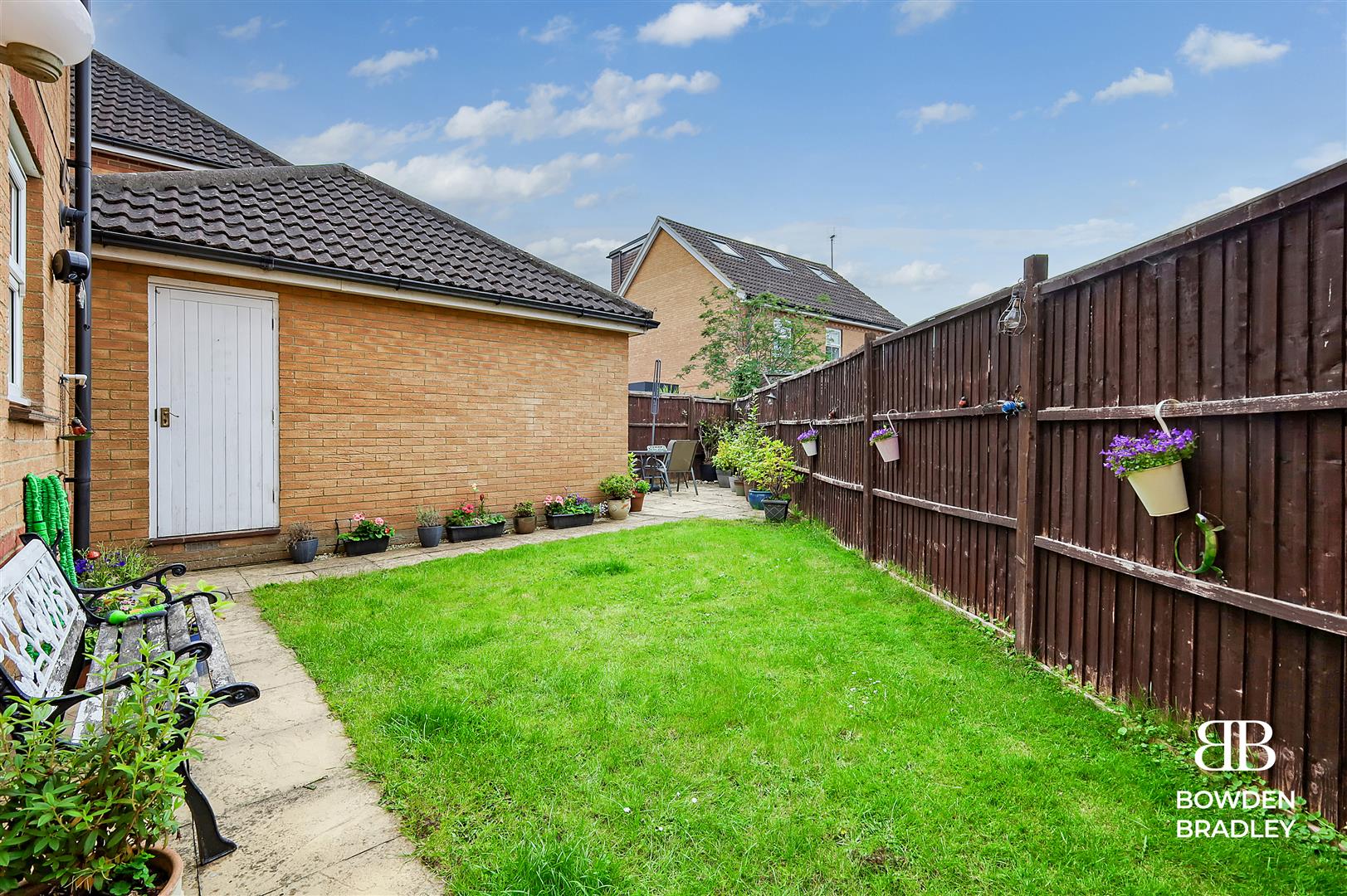 2 bed end of terrace house for sale in Chelsea Gardens, Harlow  - Property Image 19